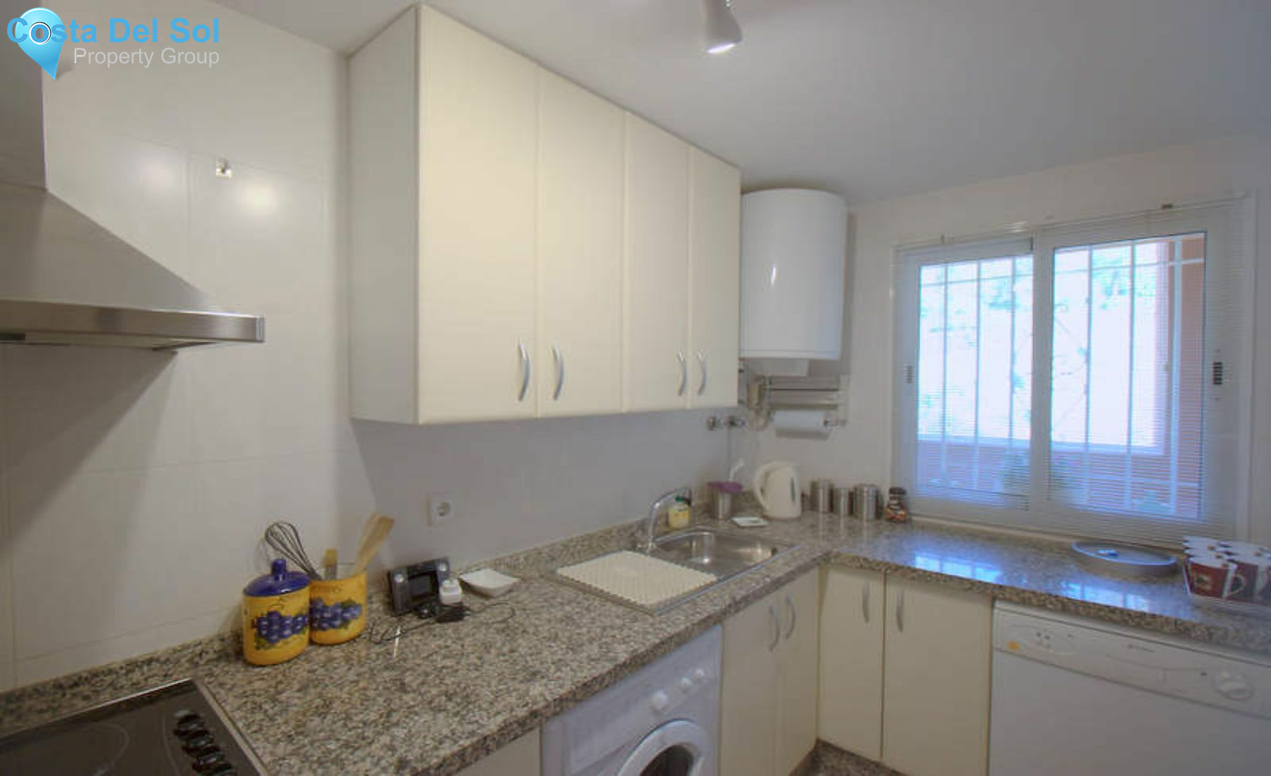 Middle Floor Apartment in Casares-1449083