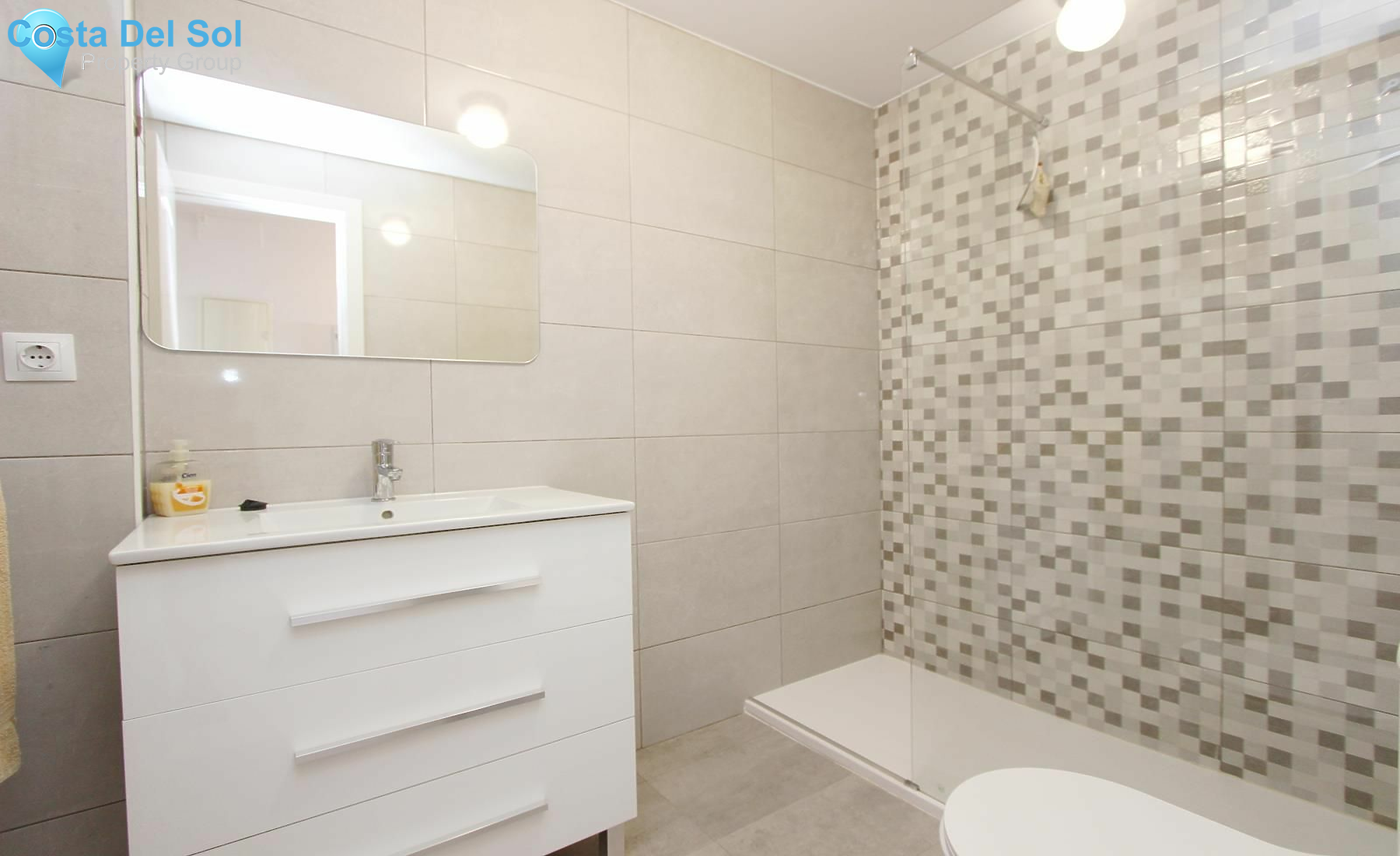 Middle Floor Apartment in Casares-1492781