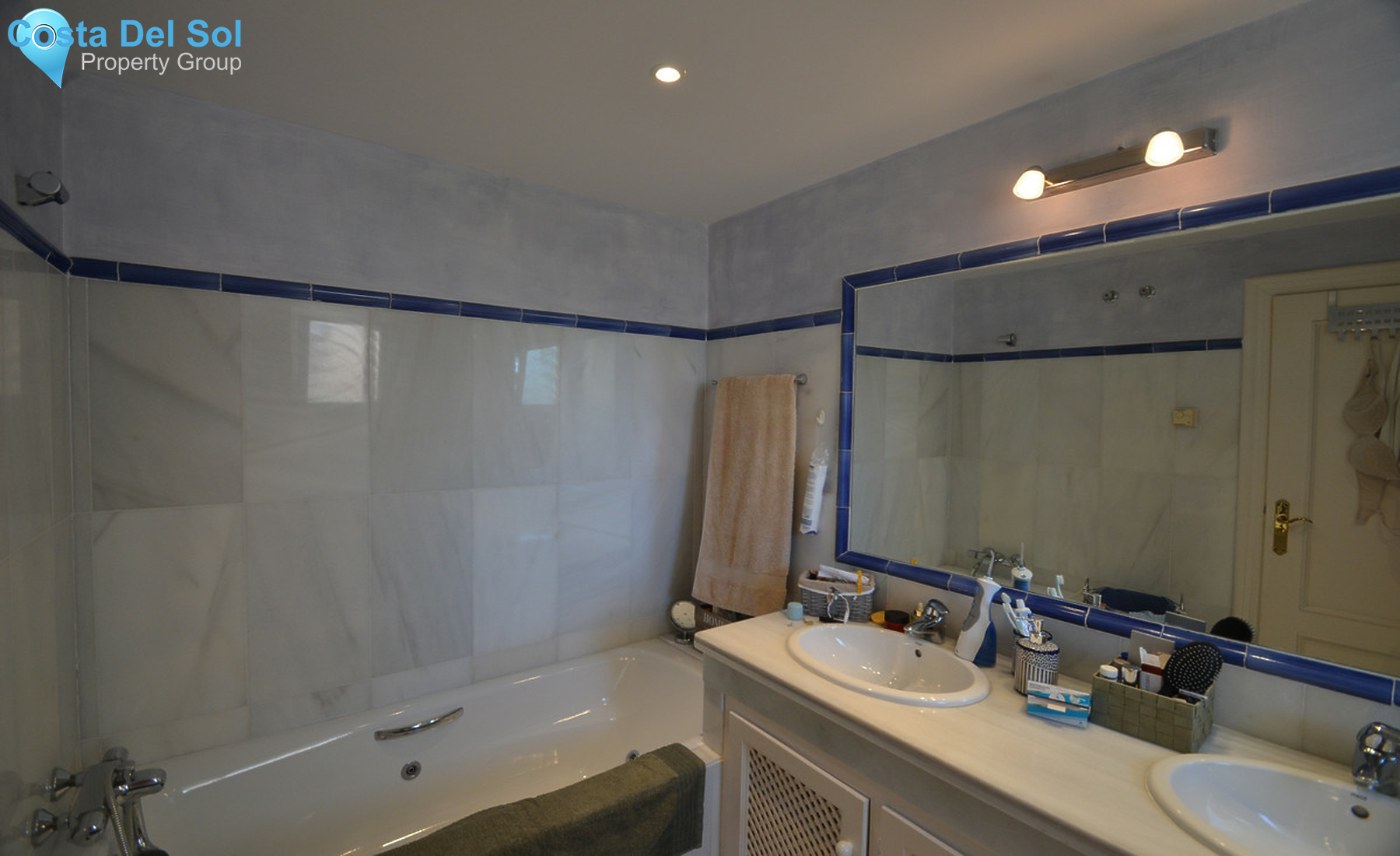 Middle Floor Apartment in Casares Playa-1383314