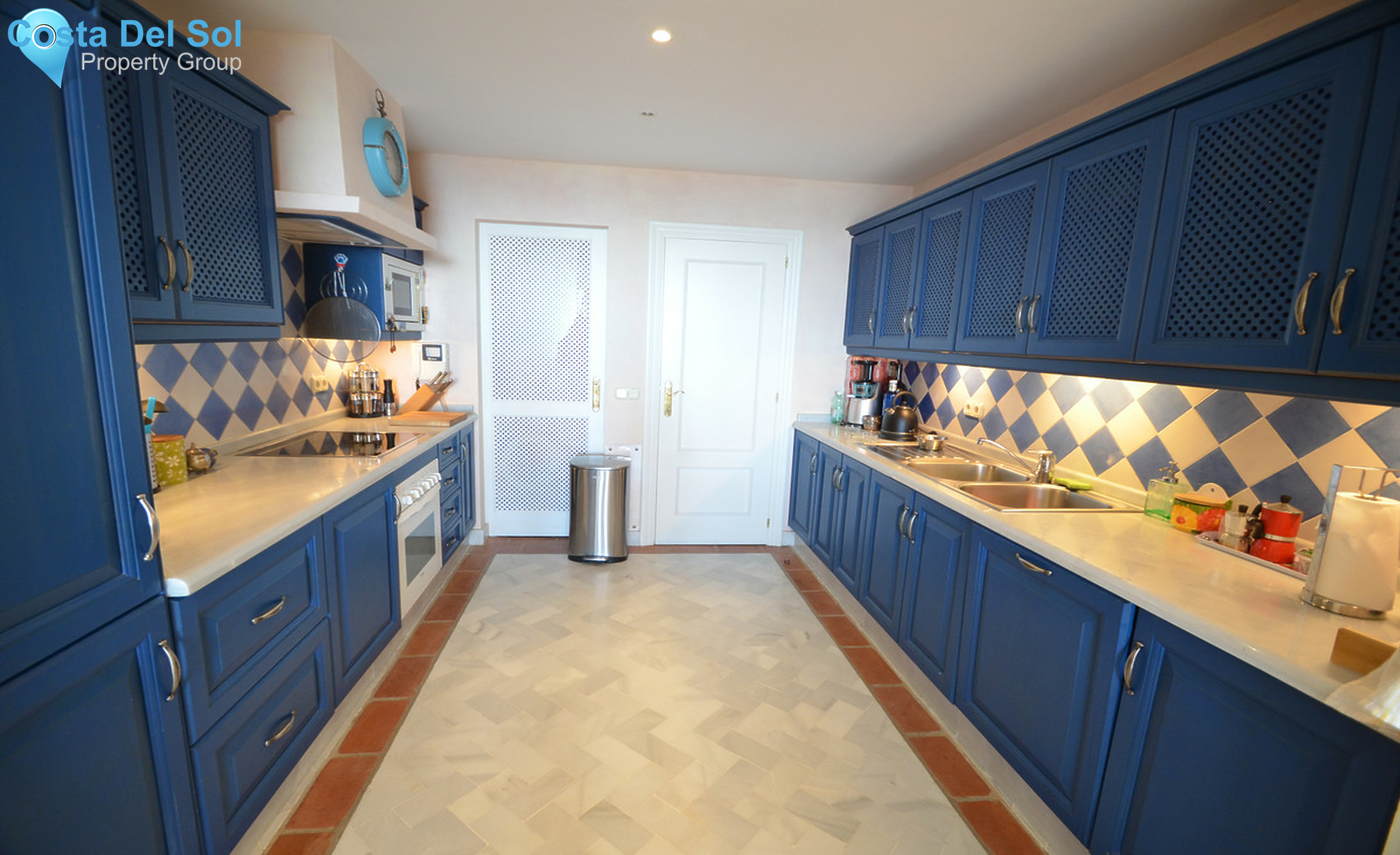 Middle Floor Apartment in Casares Playa-1383317