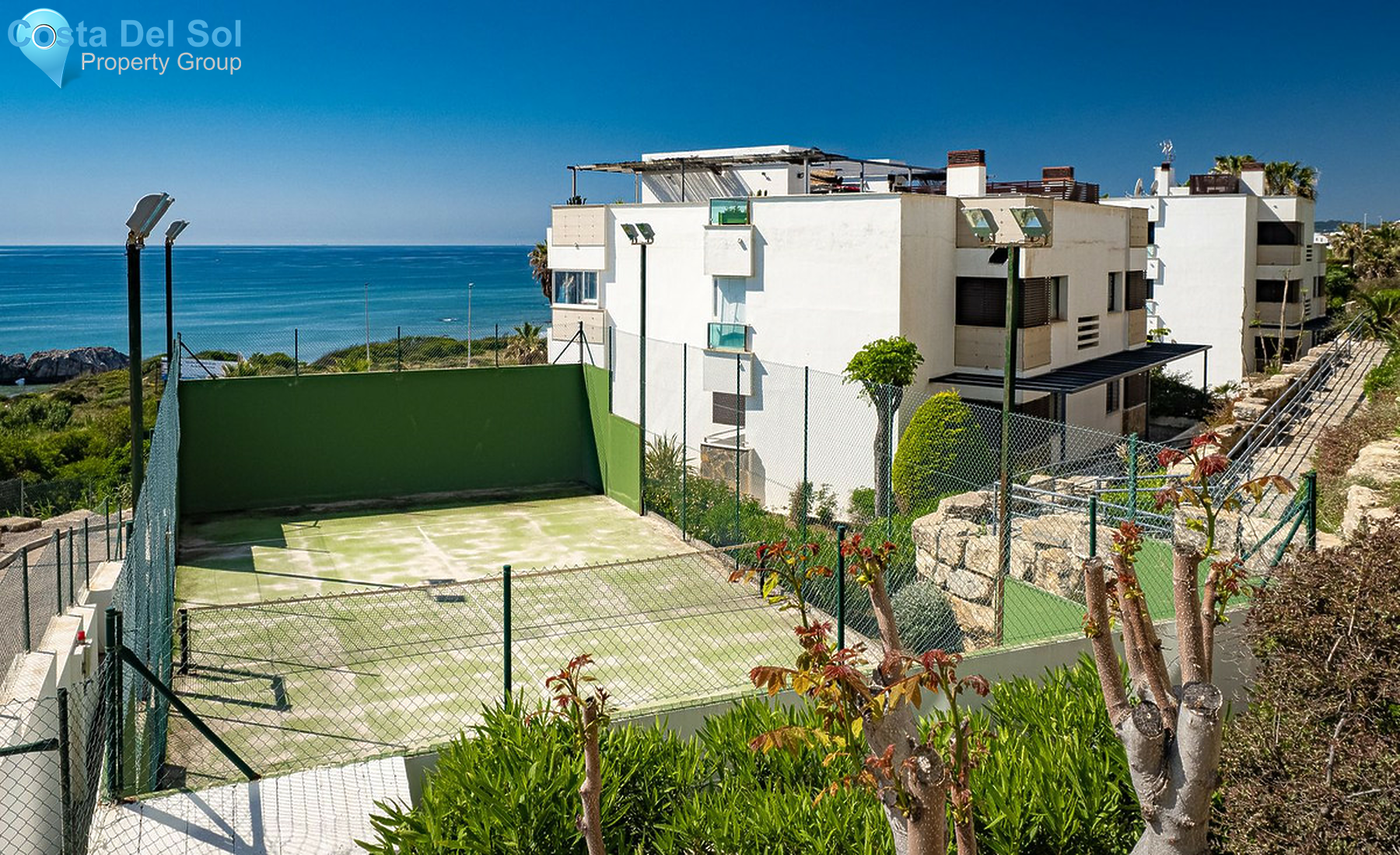 Middle Floor Apartment in Casares Playa