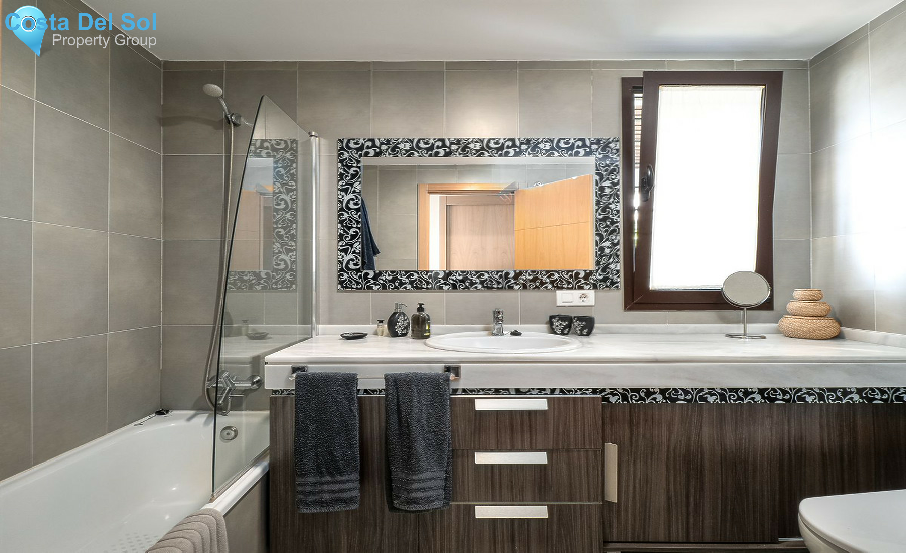 Middle Floor Apartment in Casares Playa-1405963