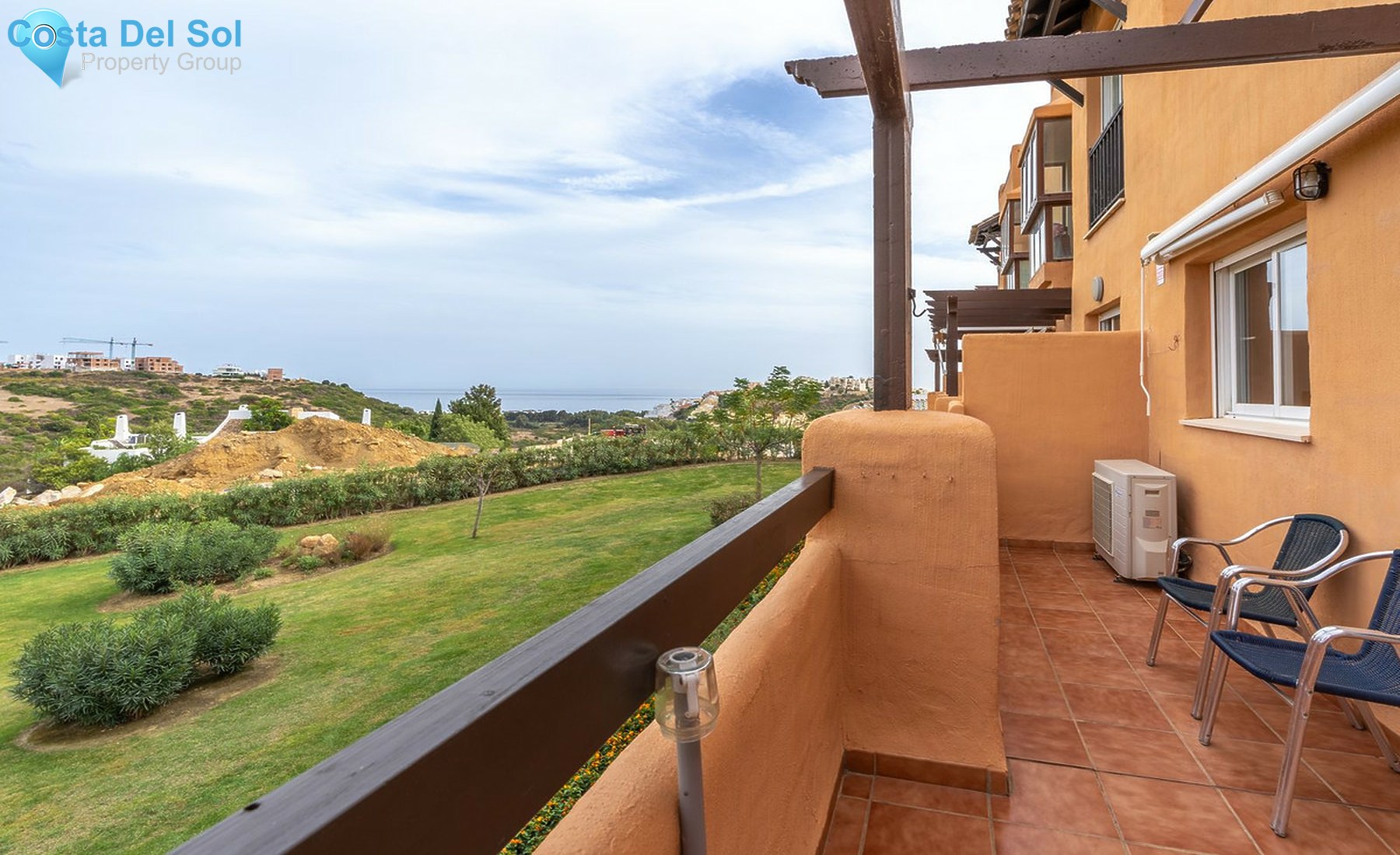 Middle Floor Apartment in Casares Playa