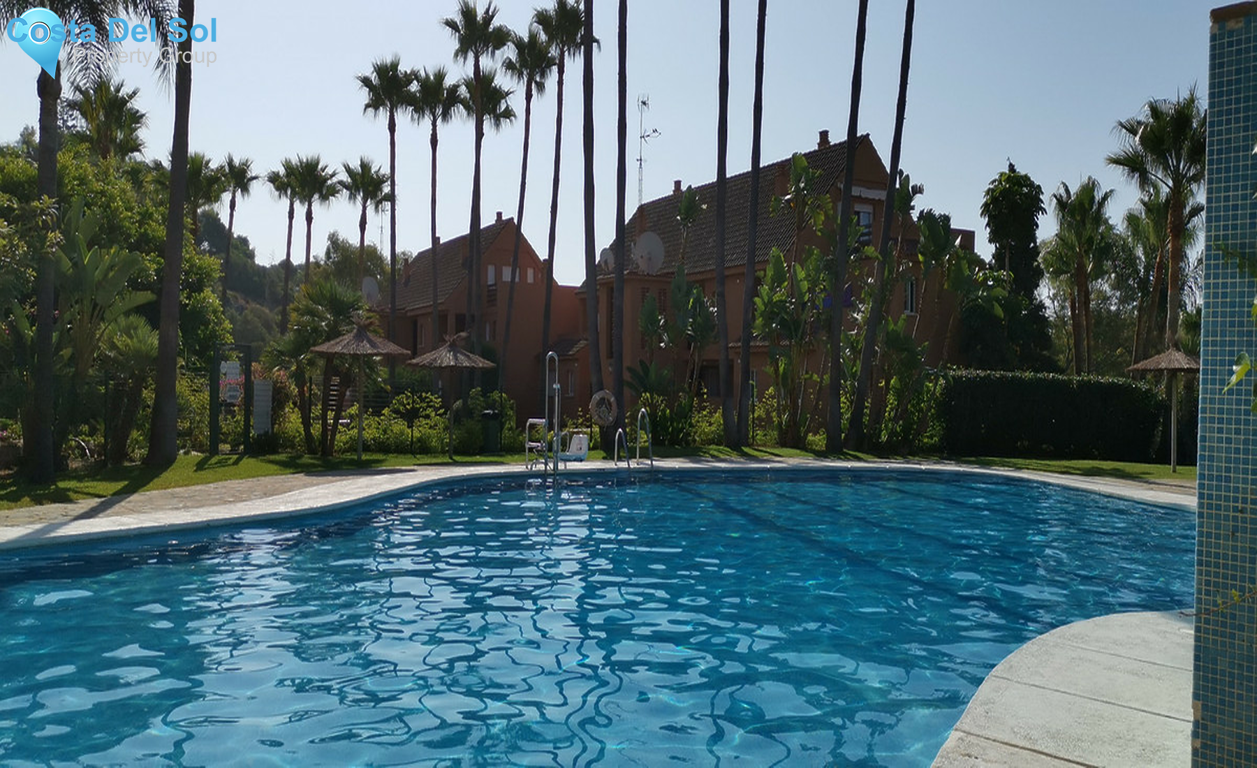 Middle Floor Apartment in Casares Playa