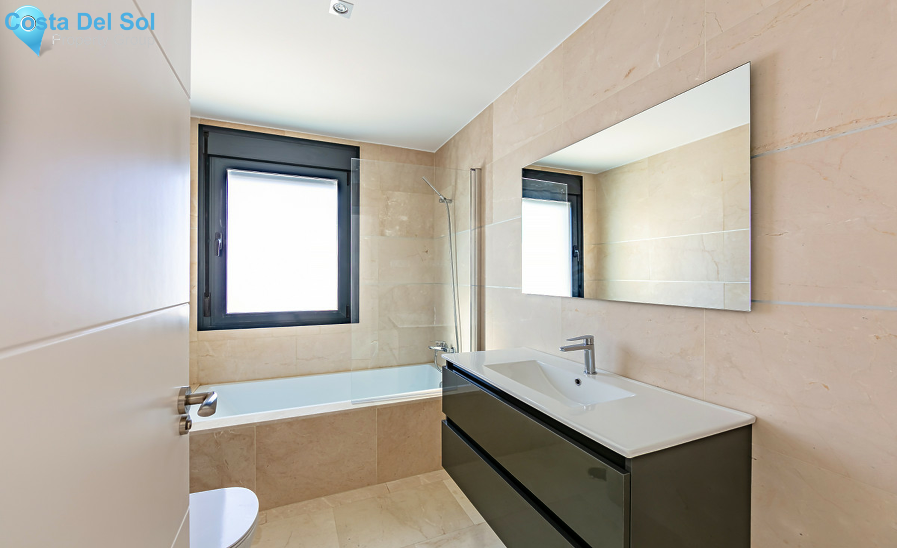 Middle Floor Apartment in Casares Playa-1556353