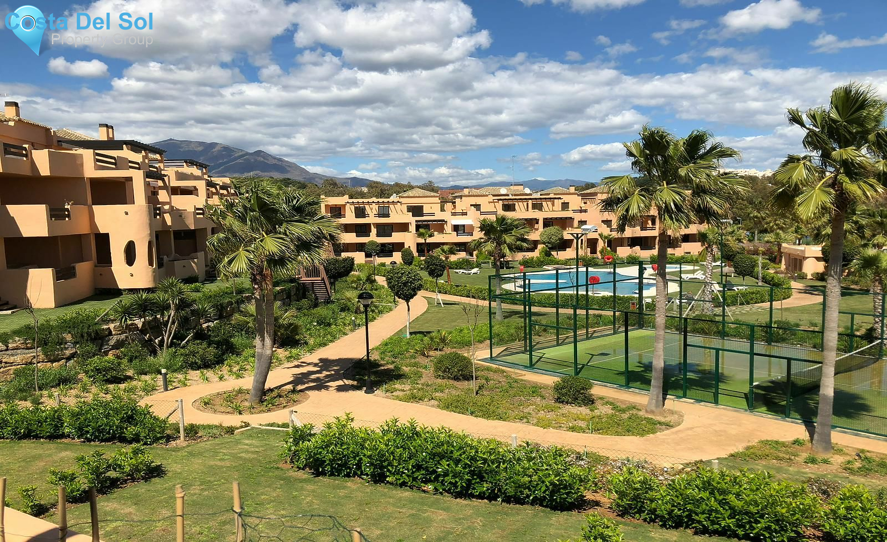 Middle Floor Apartment in Casares Playa