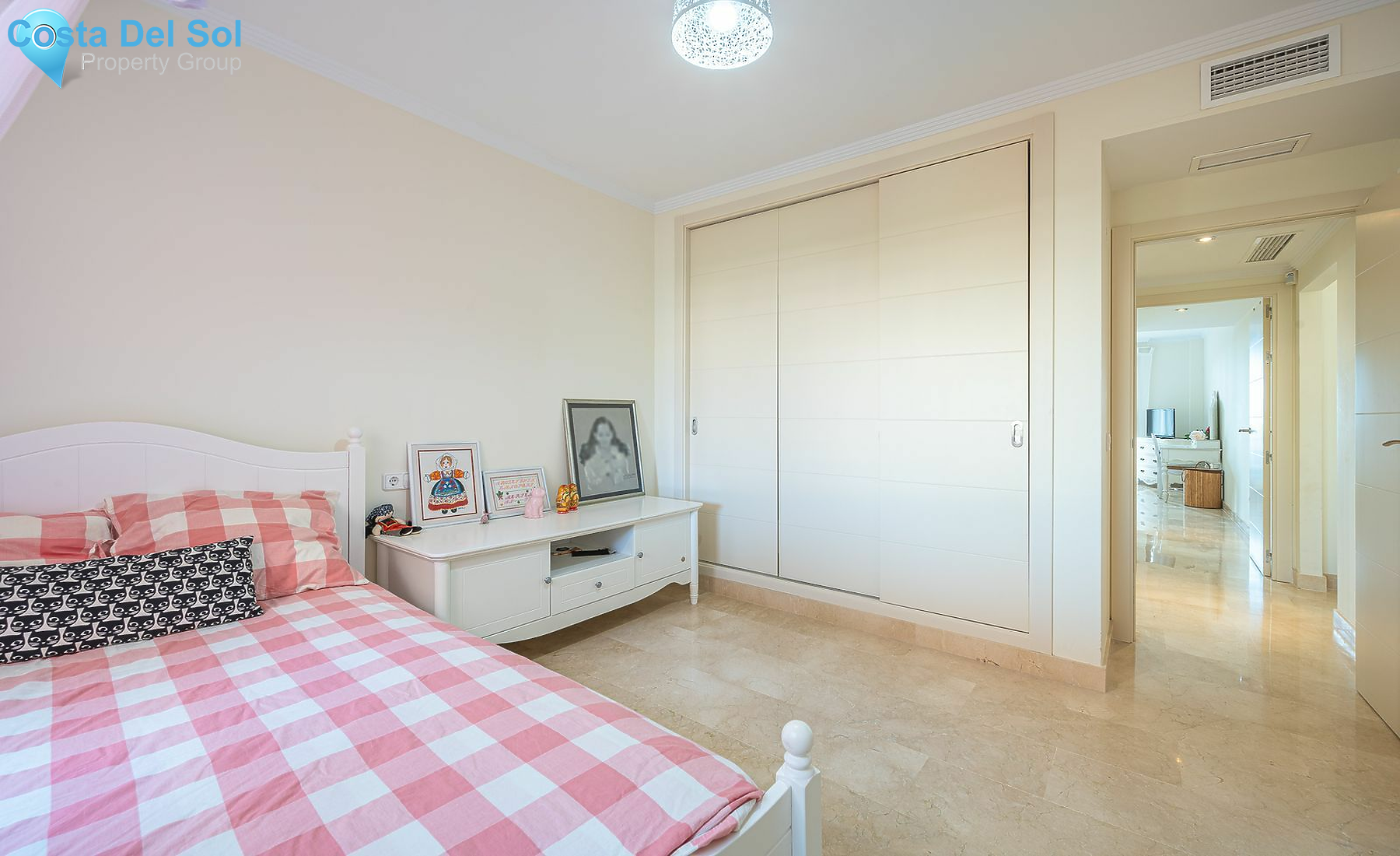 Middle Floor Apartment in Casares Playa-1463729