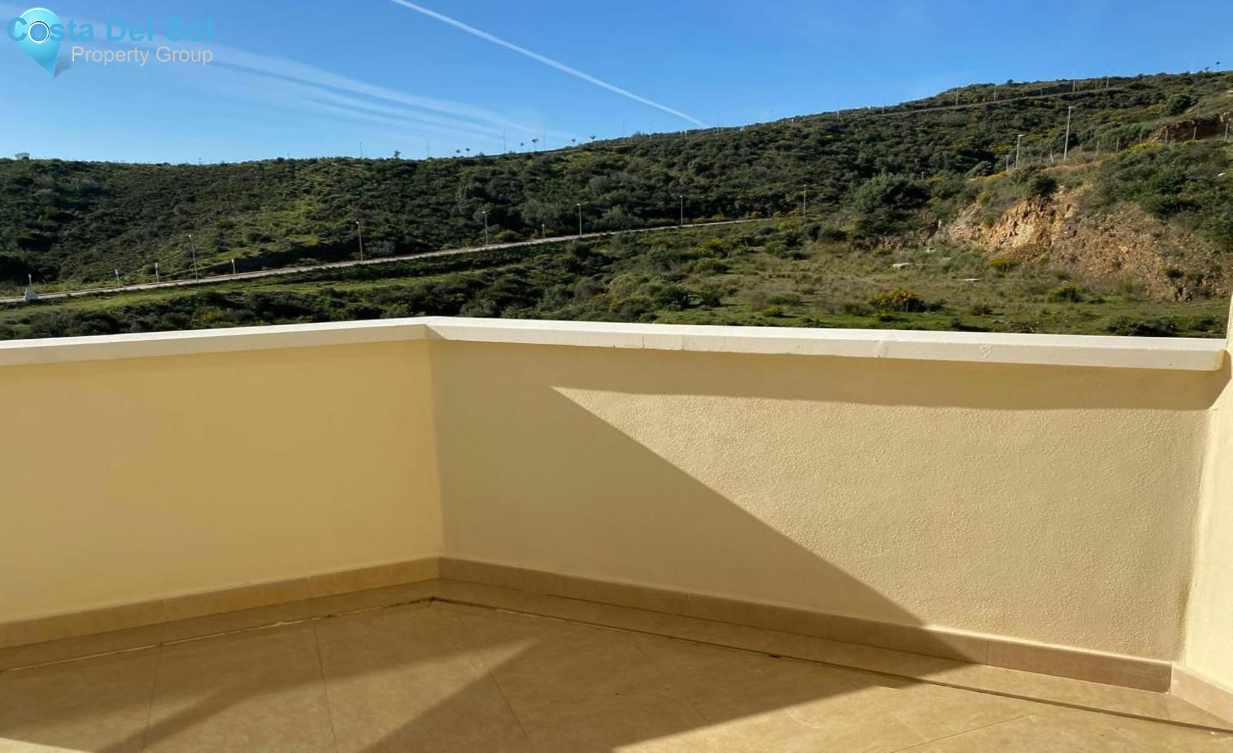 Middle Floor Apartment in Cerros del Aguila-1428921