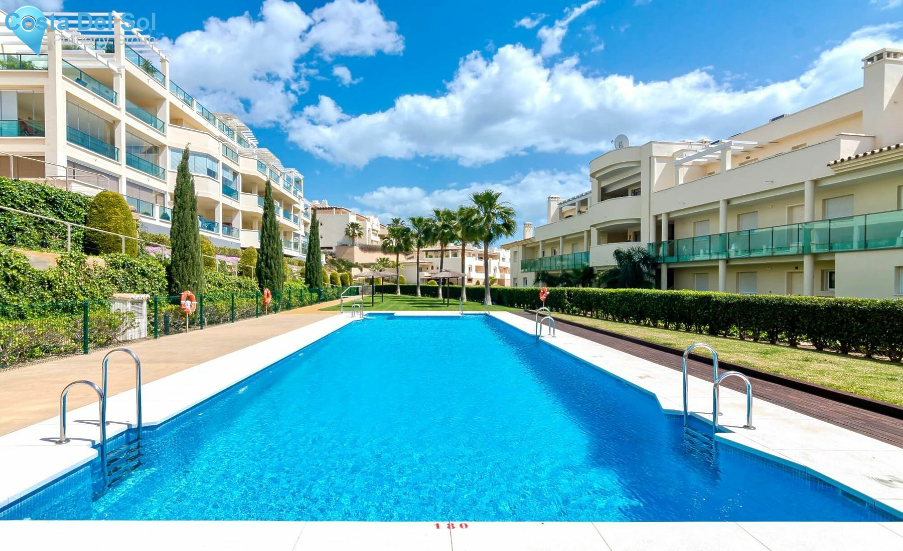 Middle Floor Apartment in Cerros del Aguila