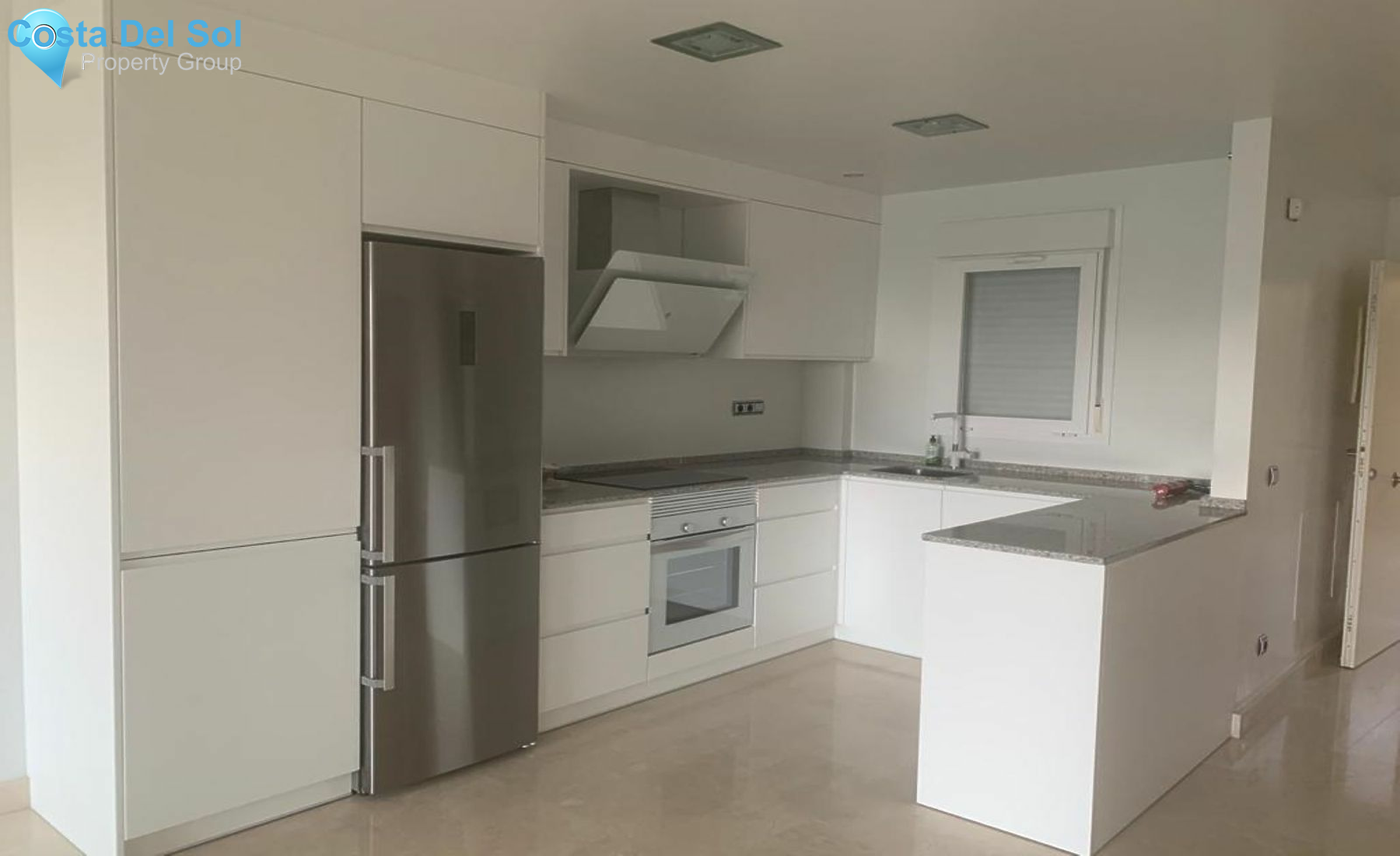 Middle Floor Apartment in Cerros del Aguila-1428925