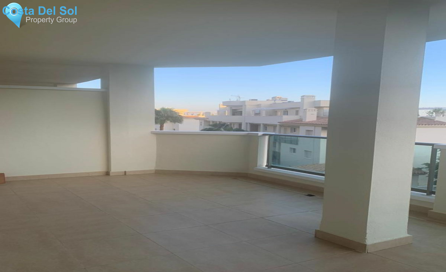 Middle Floor Apartment in Cerros del Aguila-1428927