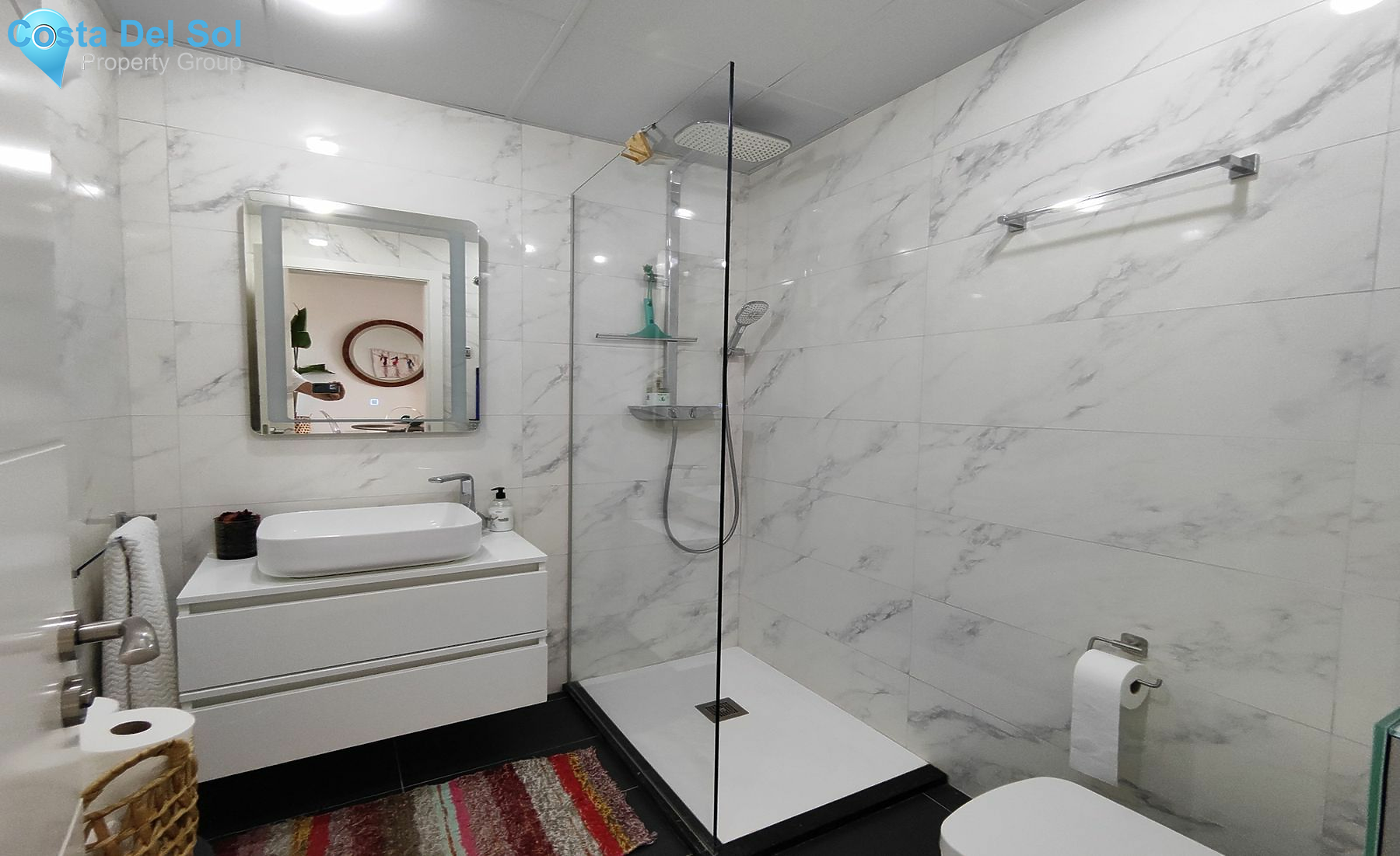 Middle Floor Apartment in Cerros del Aguila-1548079