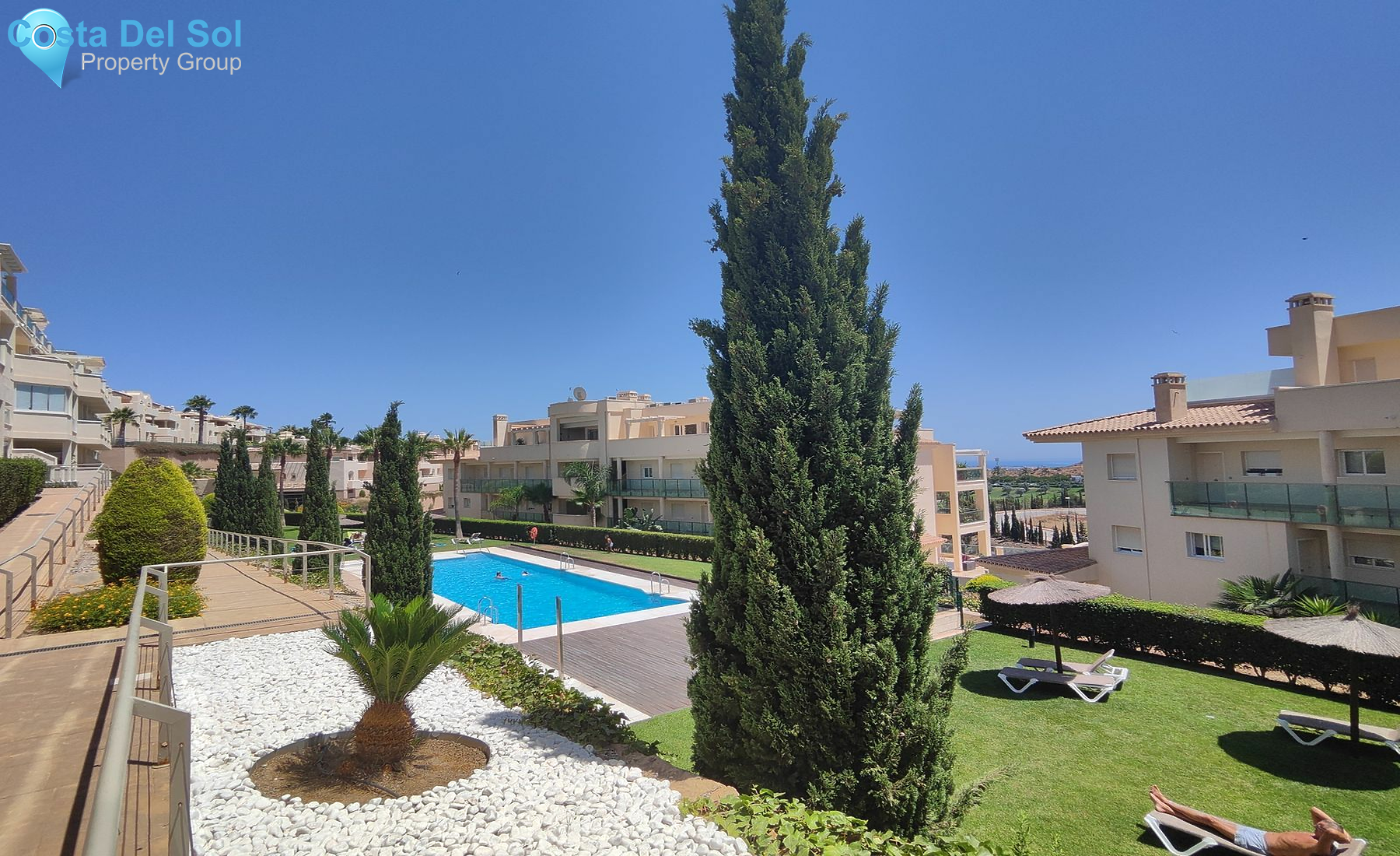 Middle Floor Apartment in Cerros del Aguila-1548089