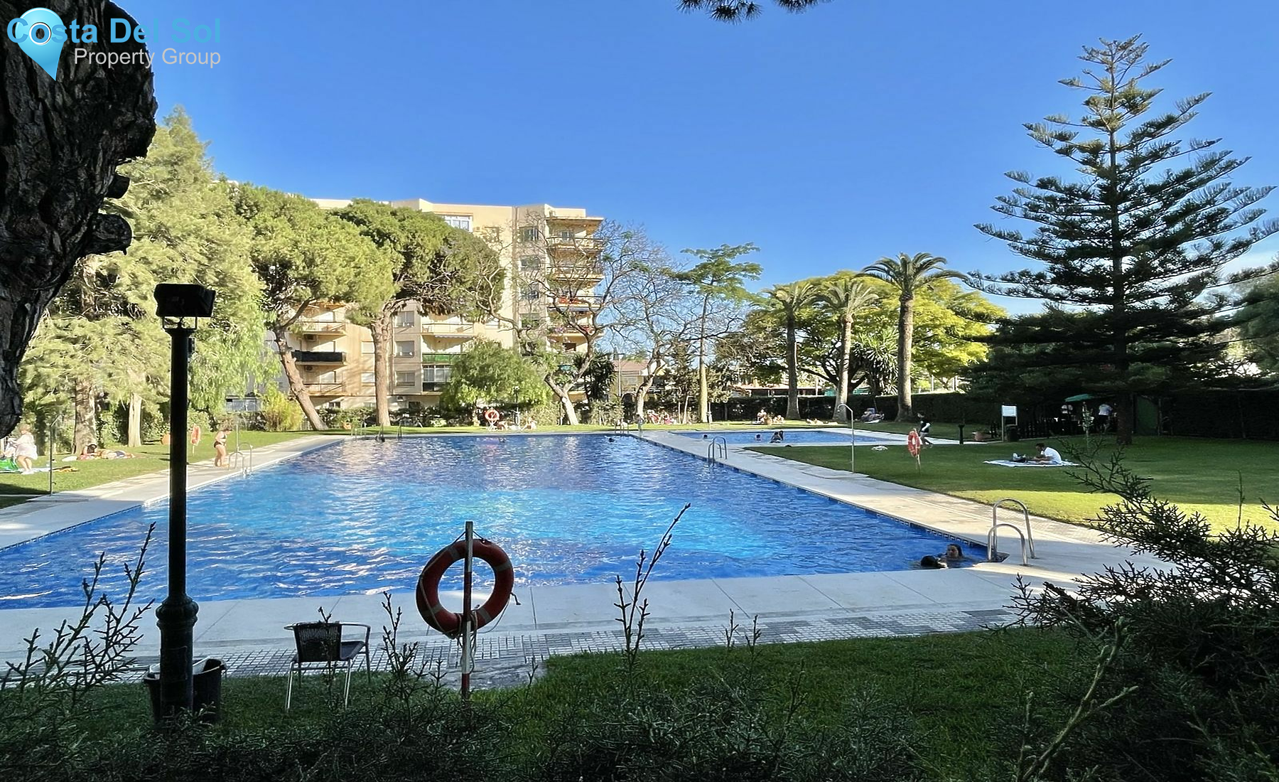 Middle Floor Apartment in Churriana-1157453