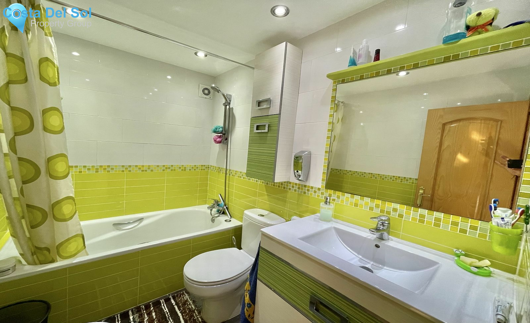 Middle Floor Apartment in Churriana-1157443