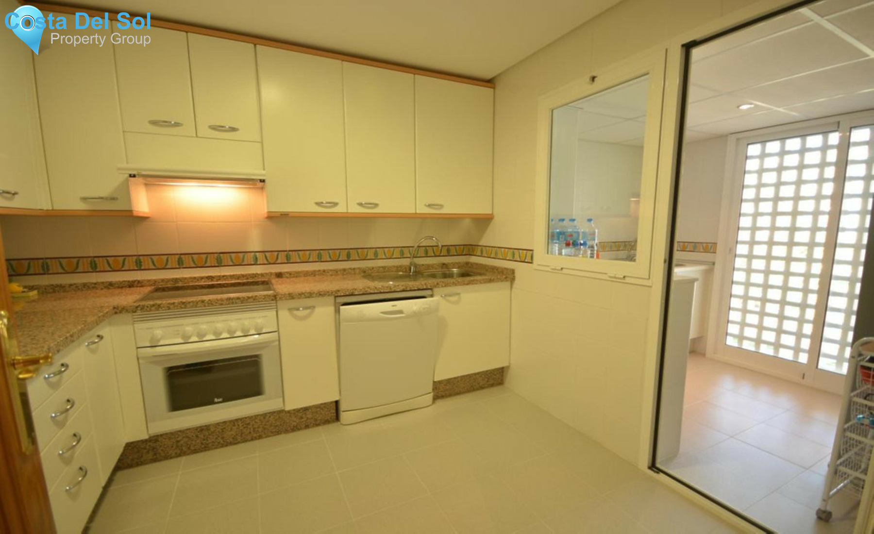 Middle Floor Apartment in Costalita-1403966