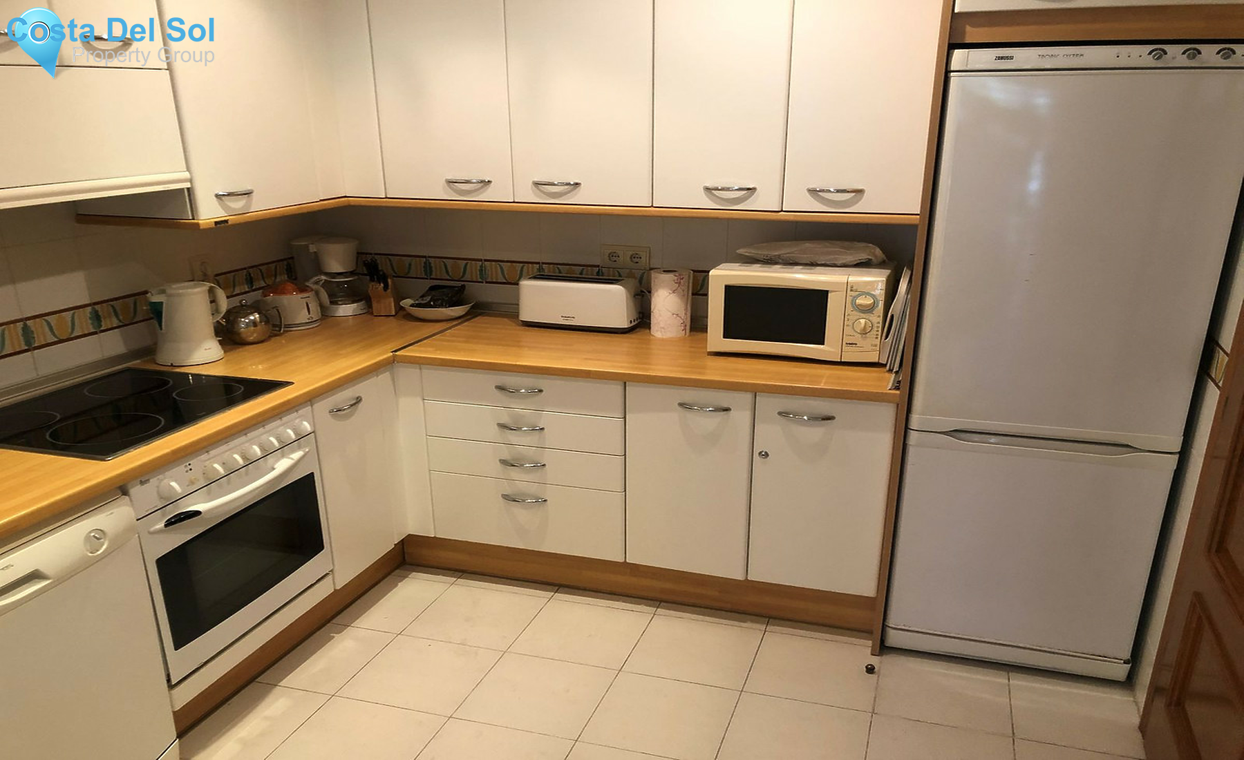 Middle Floor Apartment in Costalita-1526098