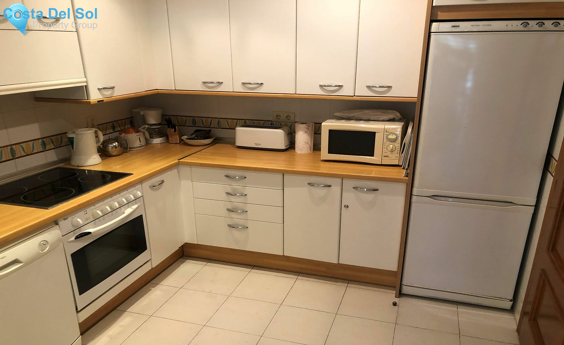 Middle Floor Apartment in Costalita-1546912