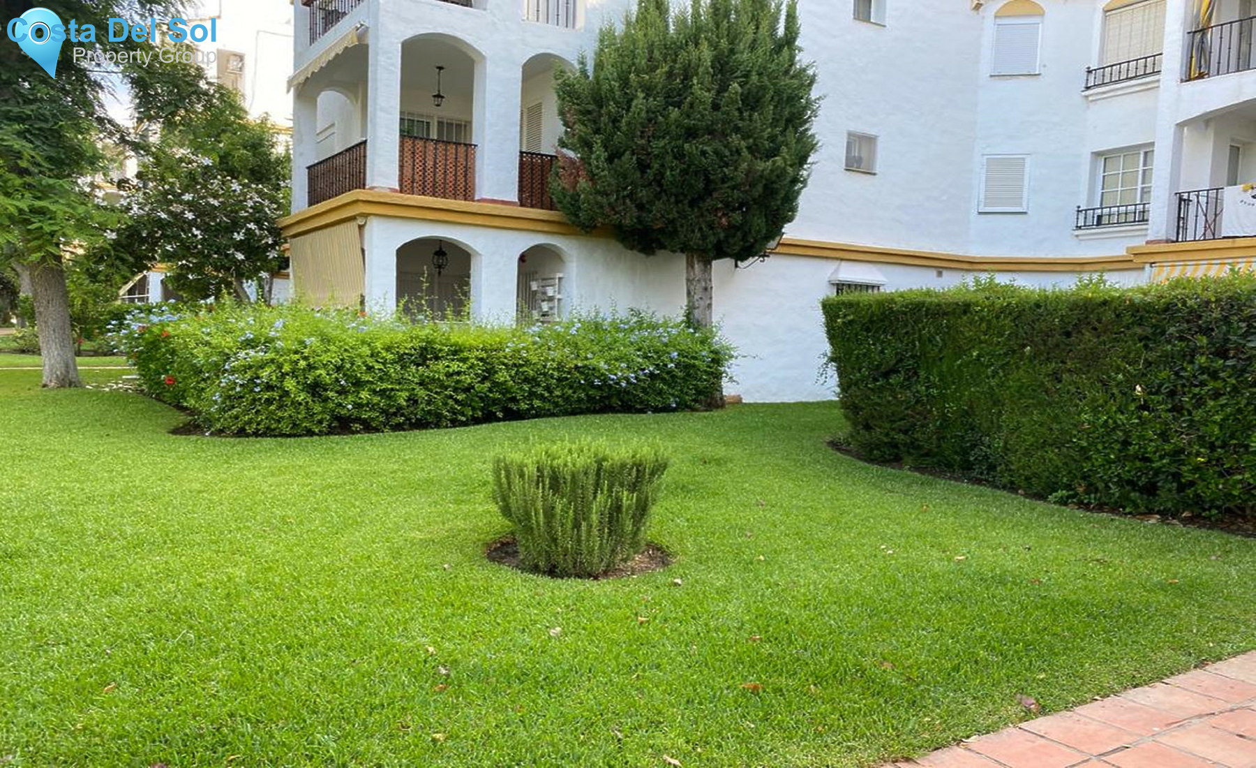 Middle Floor Apartment in Diana Park-1330936