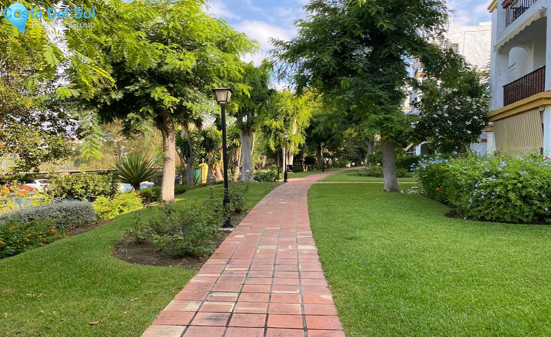 Middle Floor Apartment in Diana Park-1330937