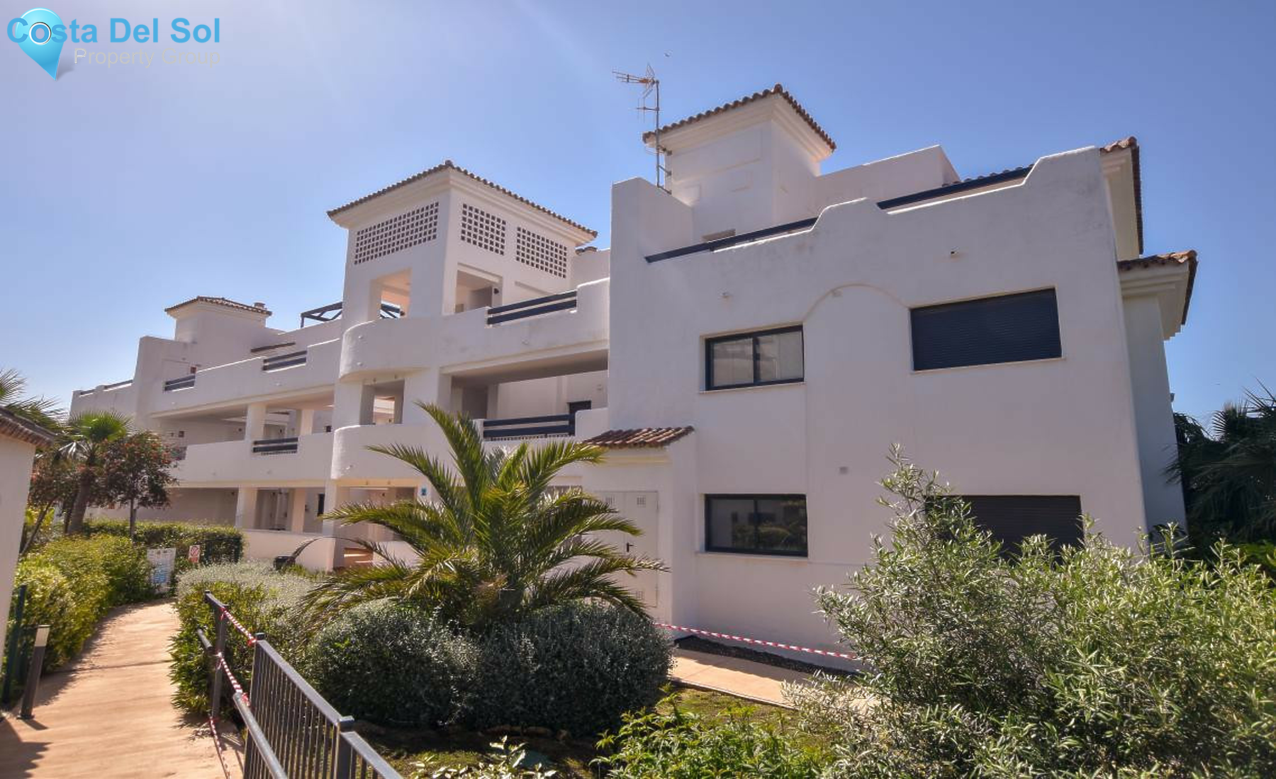 Middle Floor Apartment in Doña Julia-1286323