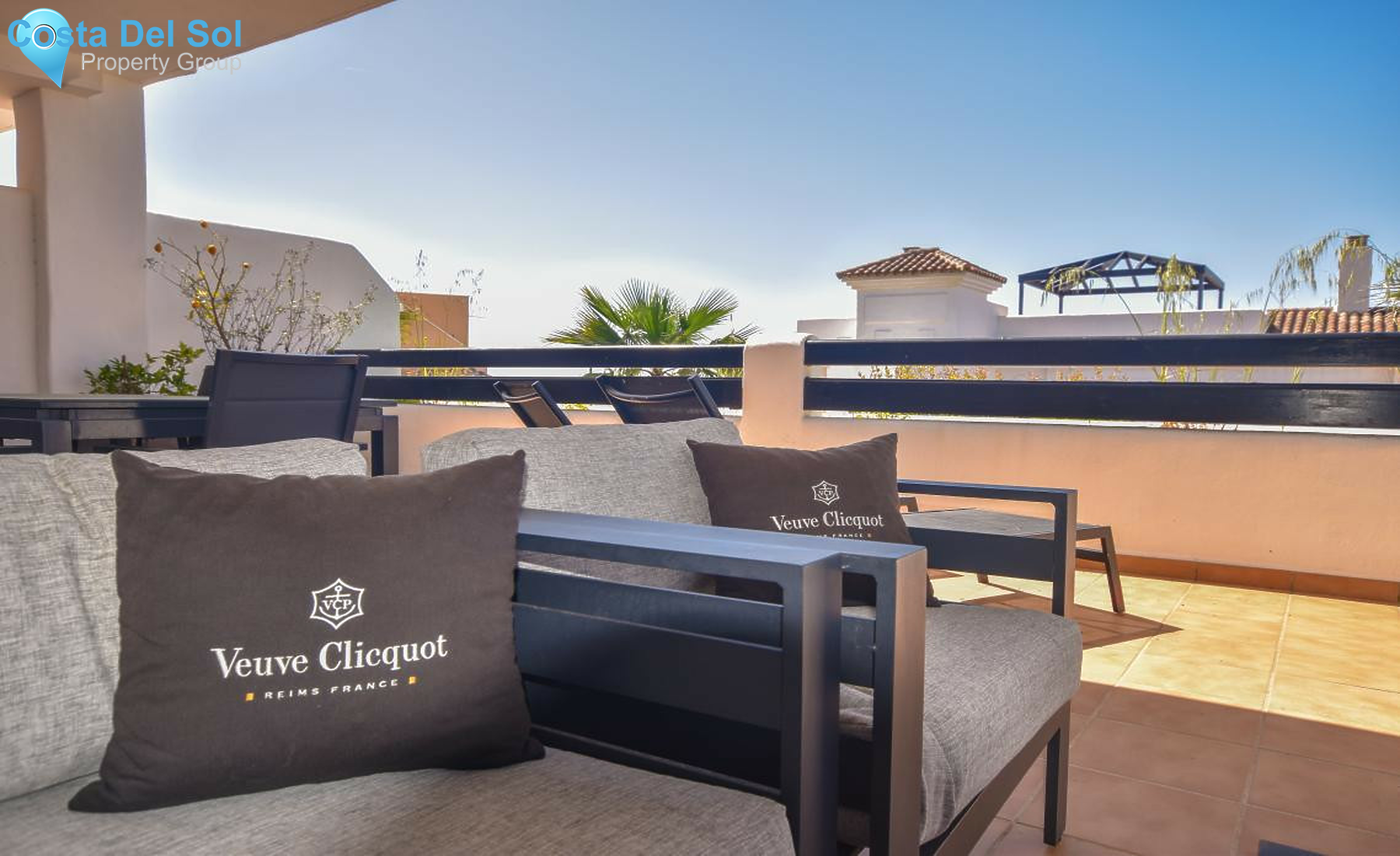 Middle Floor Apartment in Doña Julia-1286326