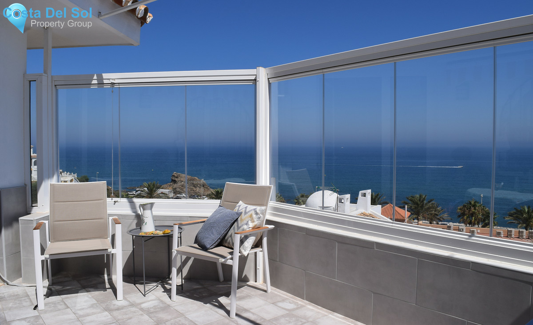 Middle Floor Apartment in El Faro-1304738