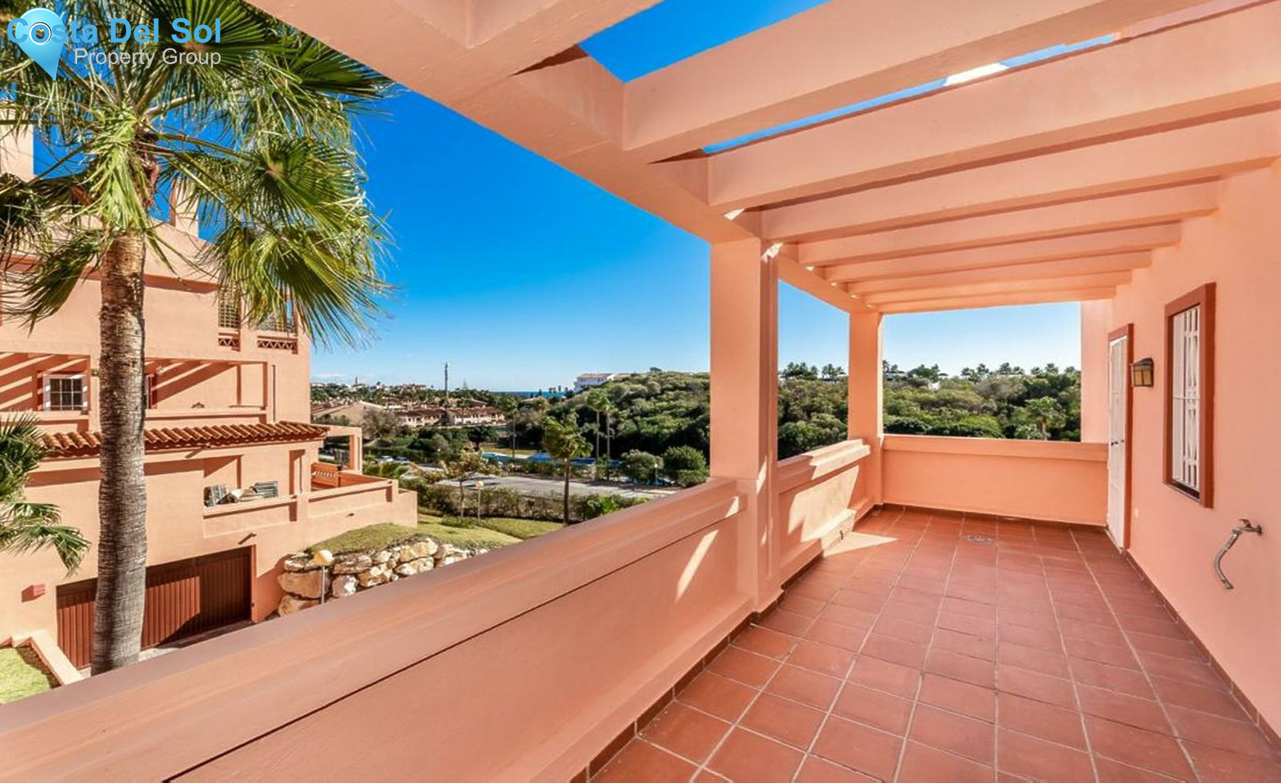 Middle Floor Apartment in El Faro-1455224