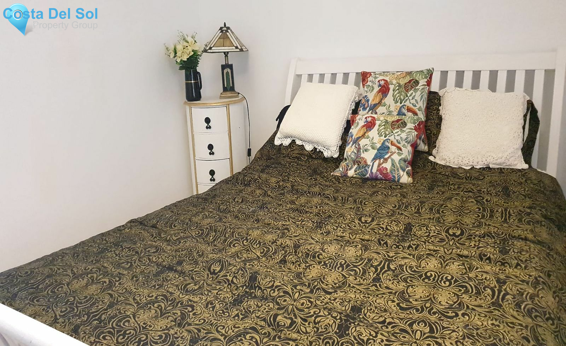 Middle Floor Apartment in El Faro-1430404