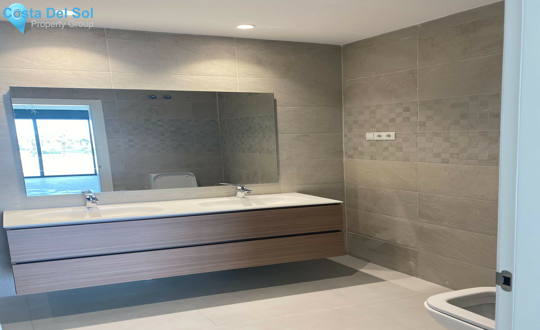 Middle Floor Apartment in El Paraiso-1284413