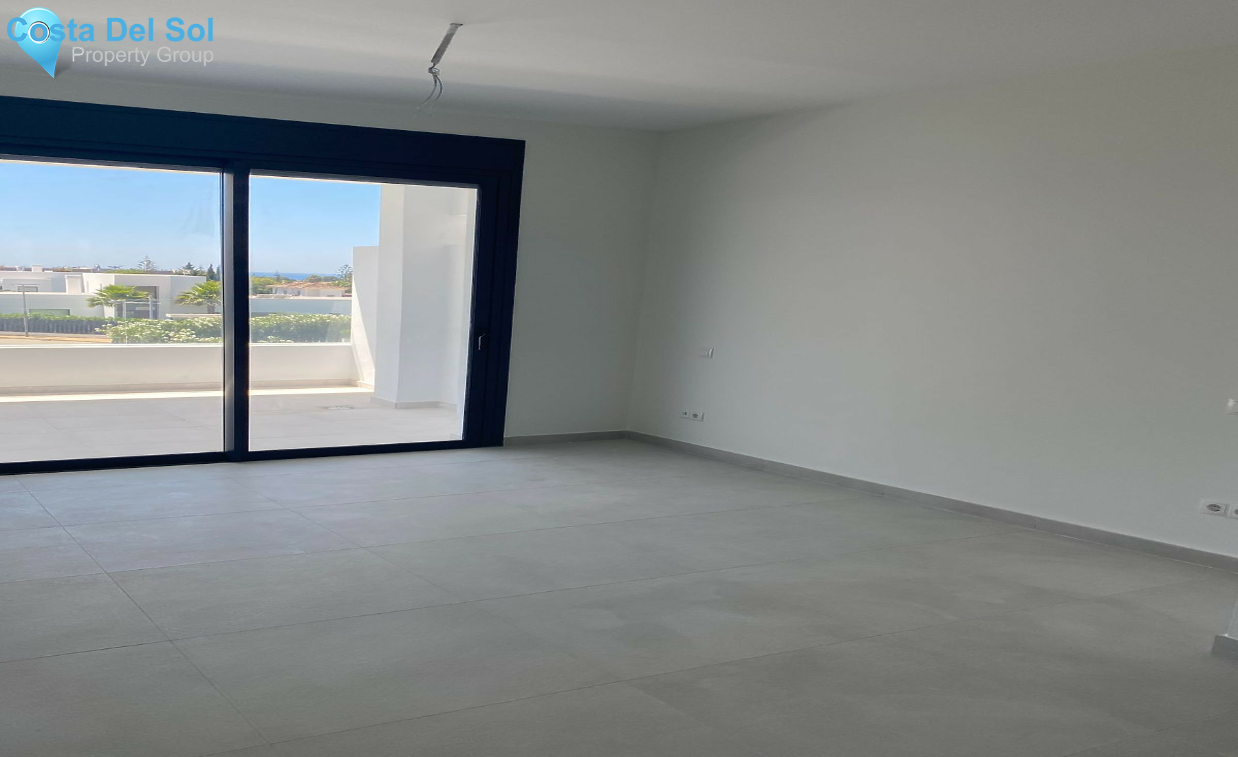 Middle Floor Apartment in El Paraiso-1284406