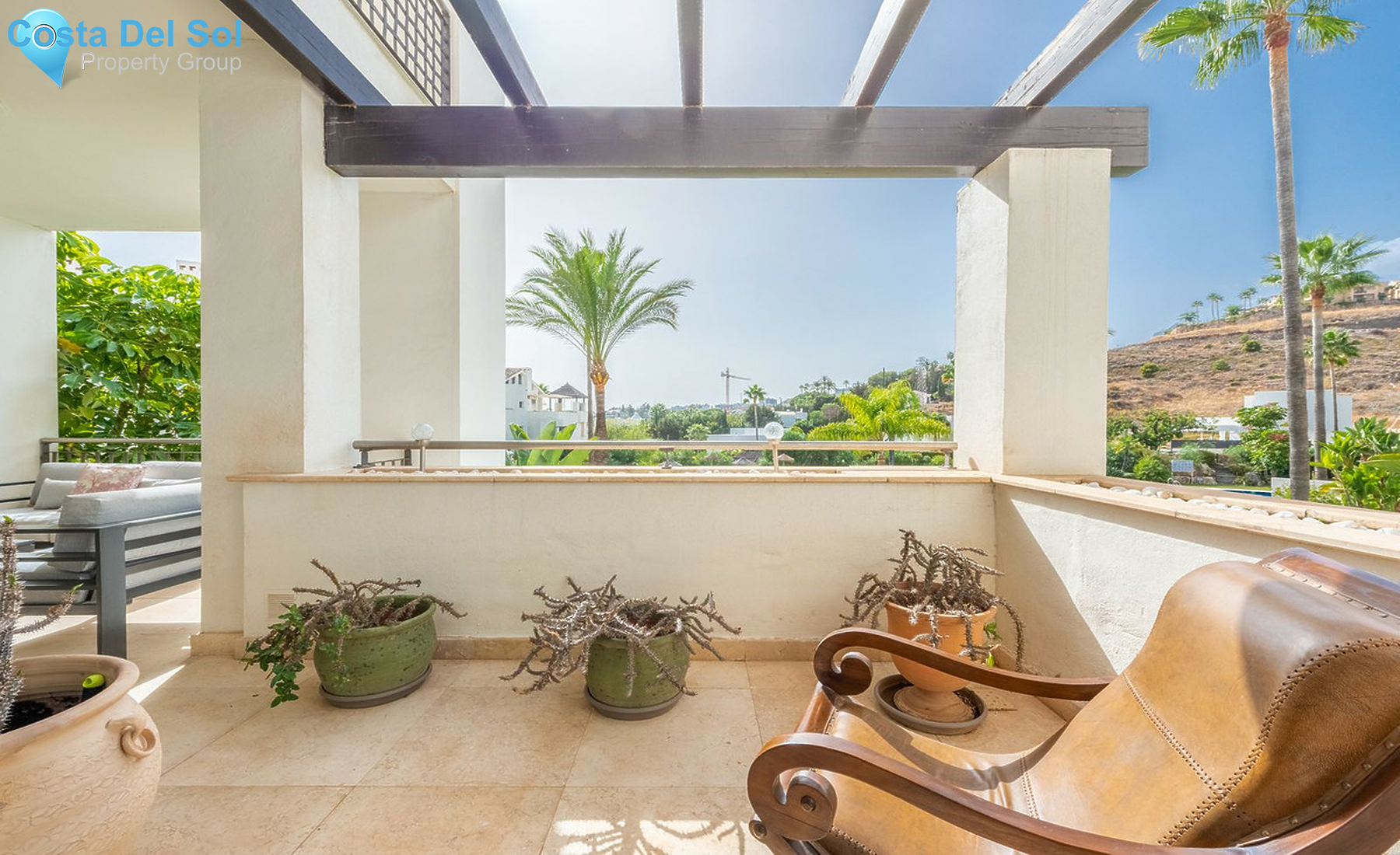 Middle Floor Apartment in El Paraiso-1456070