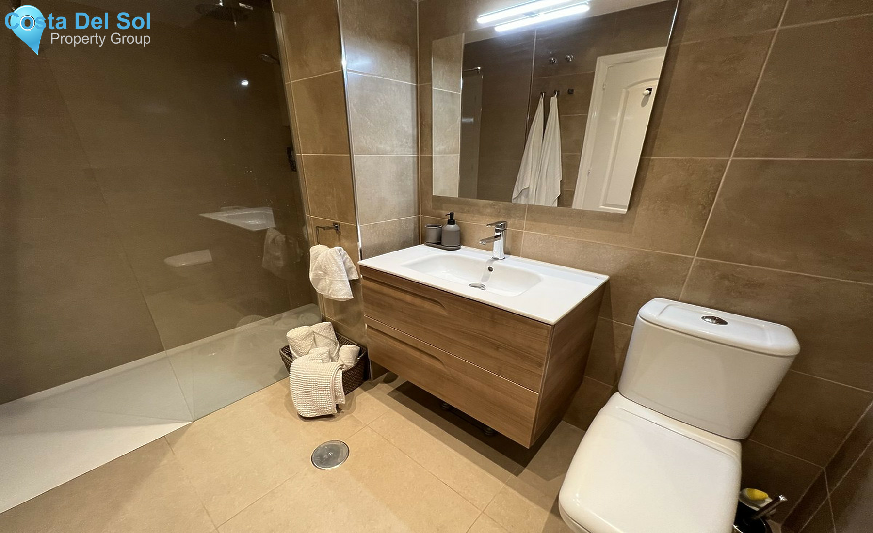 Middle Floor Apartment in El Paraiso-1479898