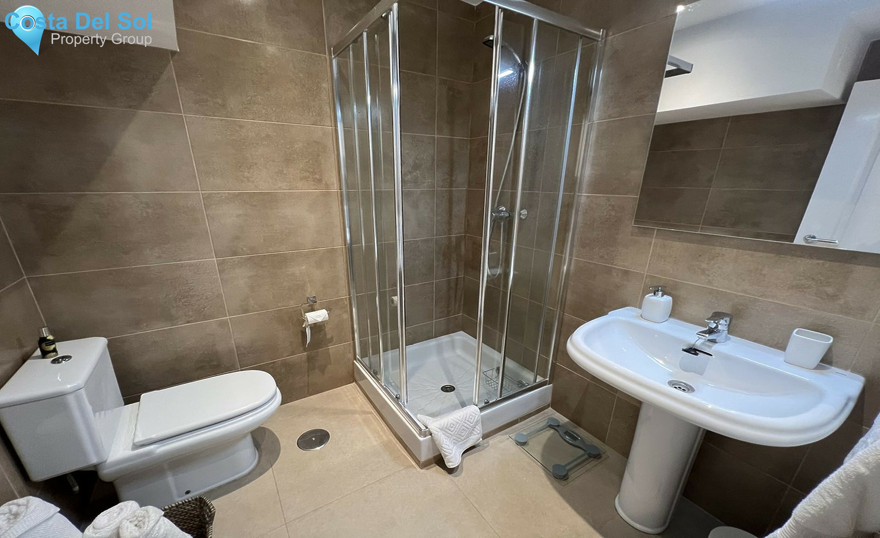 Middle Floor Apartment in El Paraiso-1479900