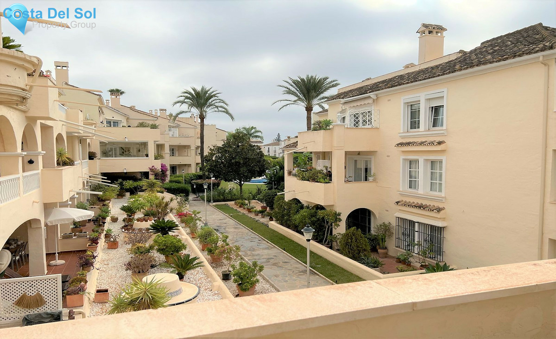 Middle Floor Apartment in El Paraiso-1479905