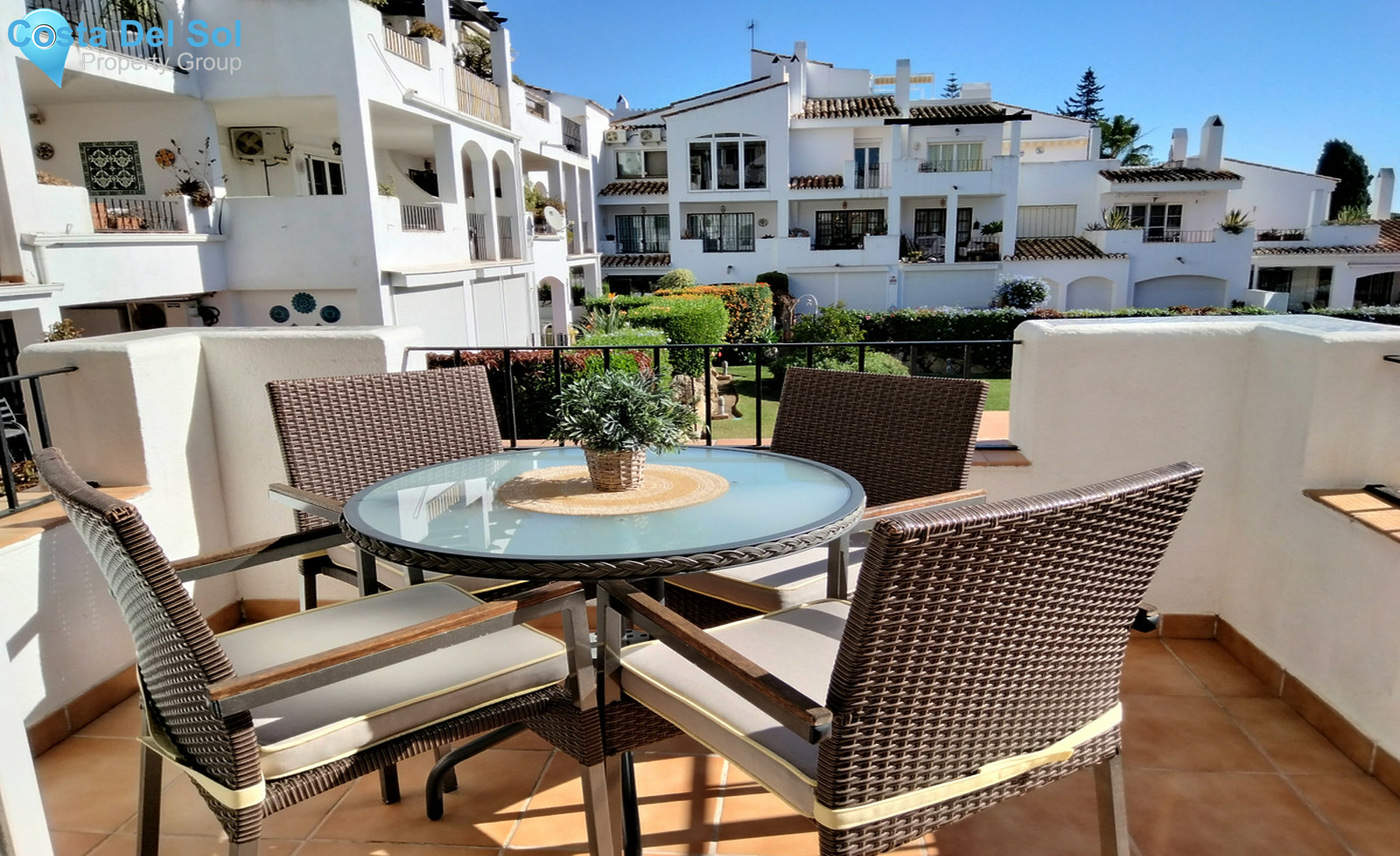 Middle Floor Apartment in El Paraiso-703635
