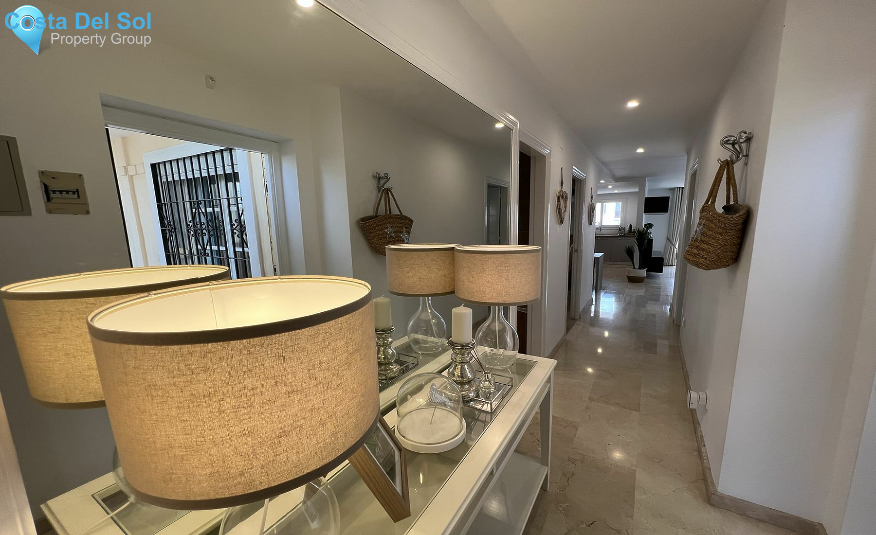 Middle Floor Apartment in El Paraiso-1484589