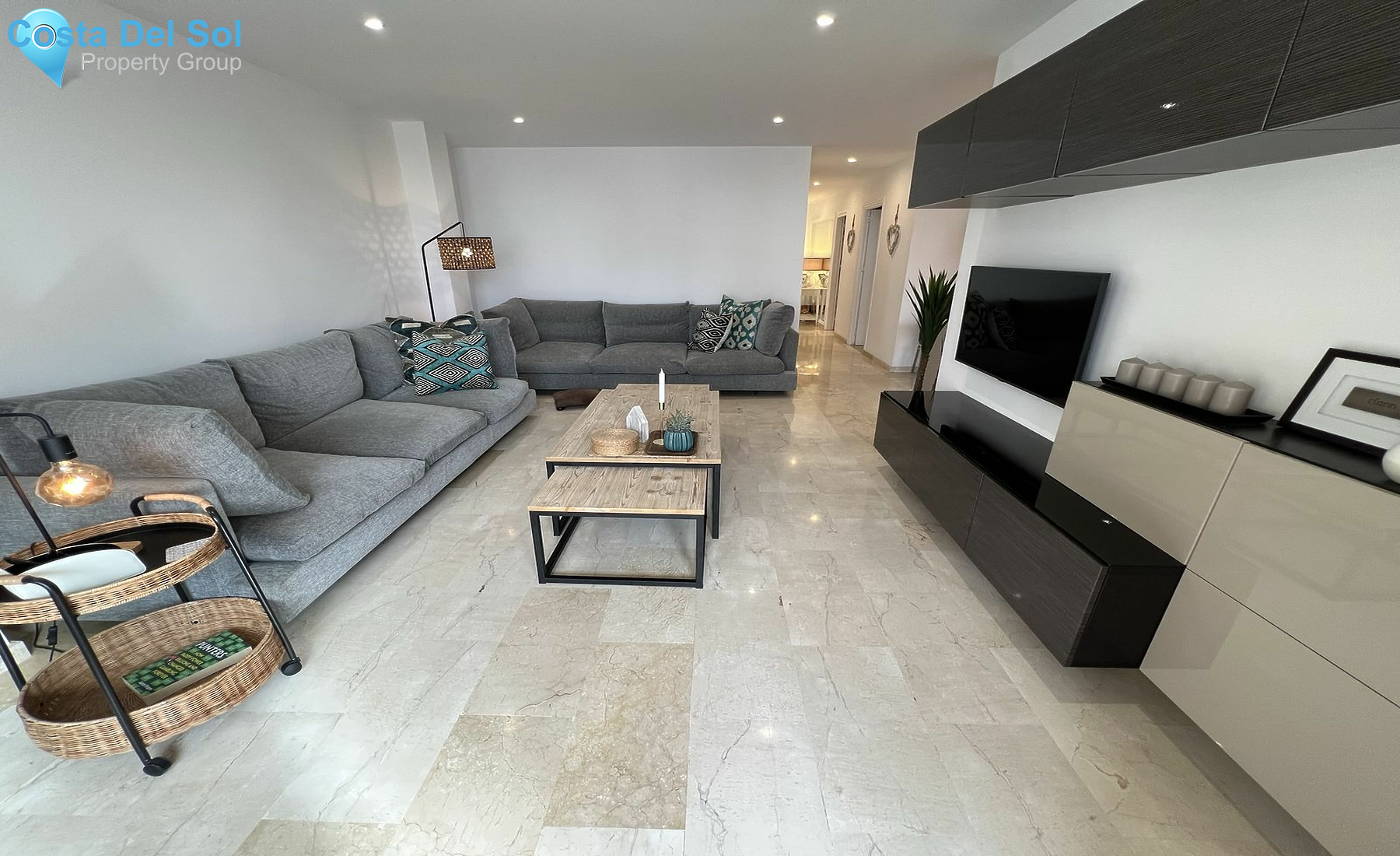 Middle Floor Apartment in El Paraiso-1484578