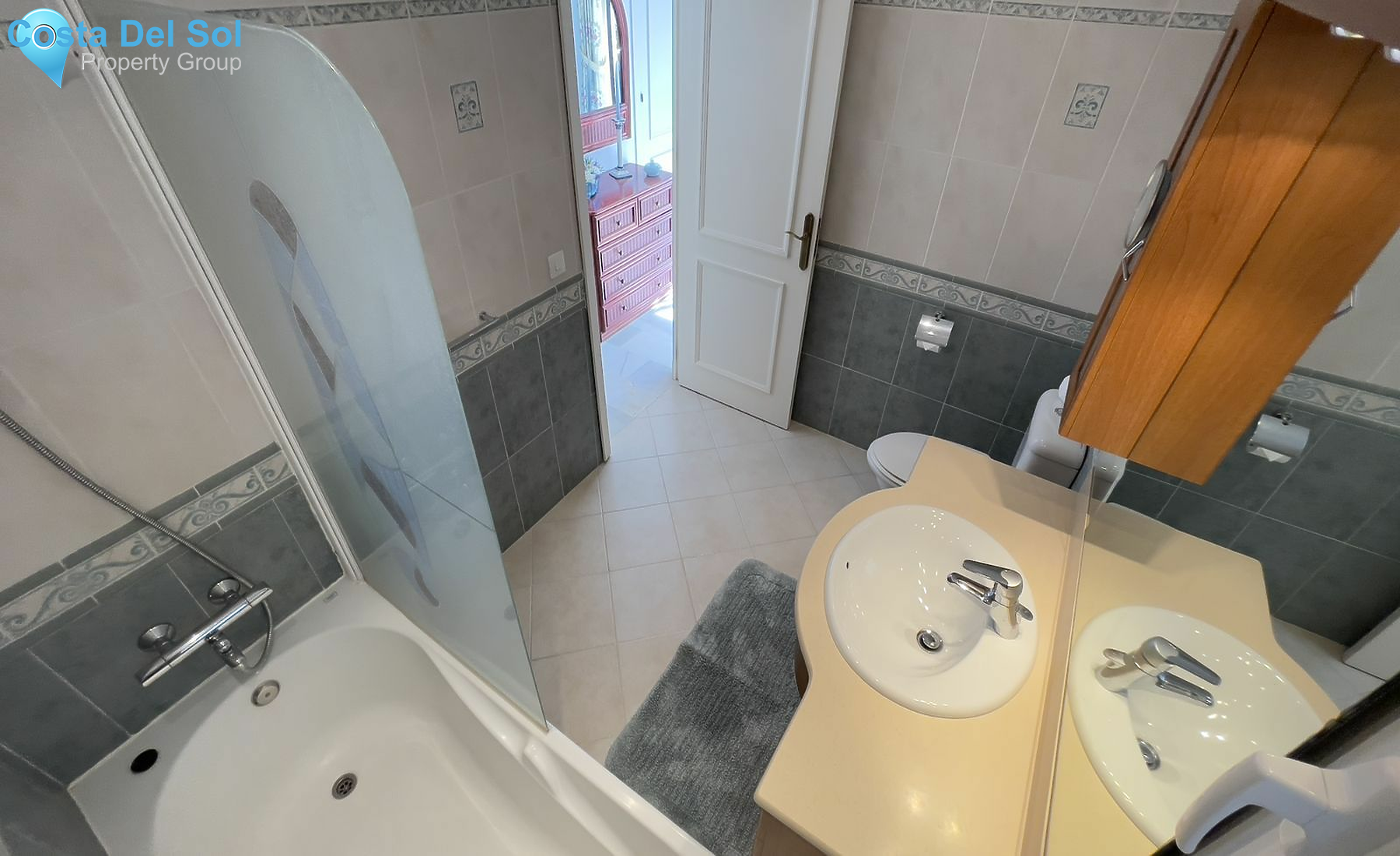 Middle Floor Apartment in El Paraiso-1530800