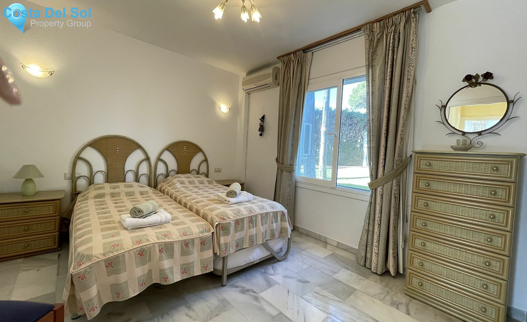 Middle Floor Apartment in El Paraiso-1530804