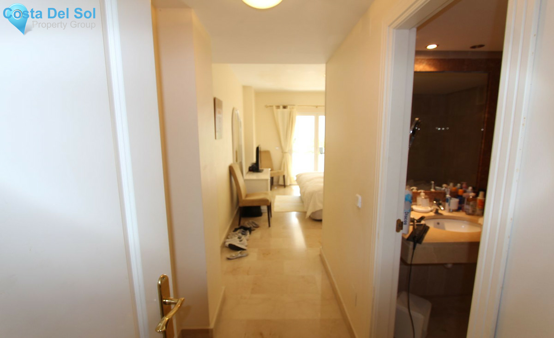 Middle Floor Apartment in El Presidente-1503681