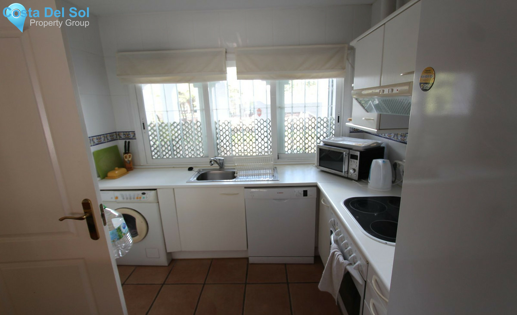 Middle Floor Apartment in El Presidente-1503675