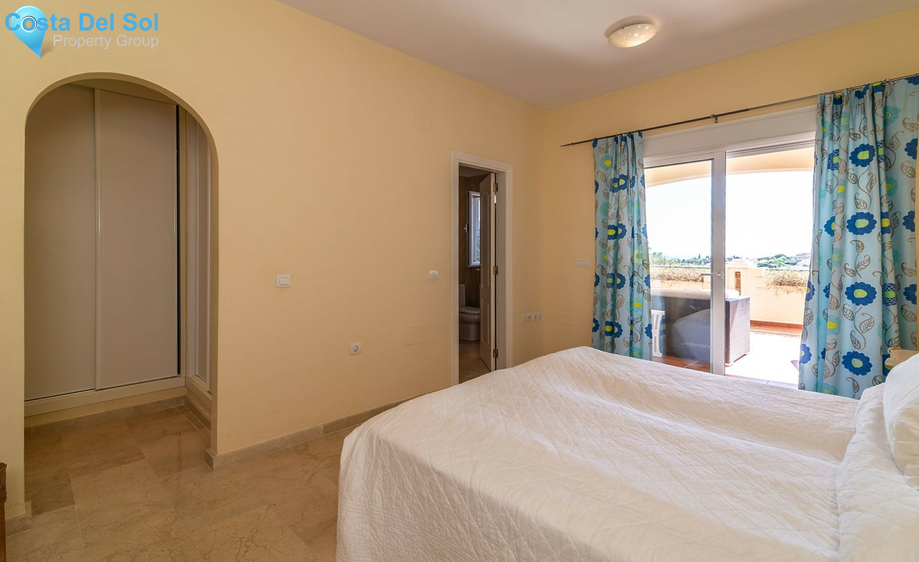 Middle Floor Apartment in Elviria-1244137