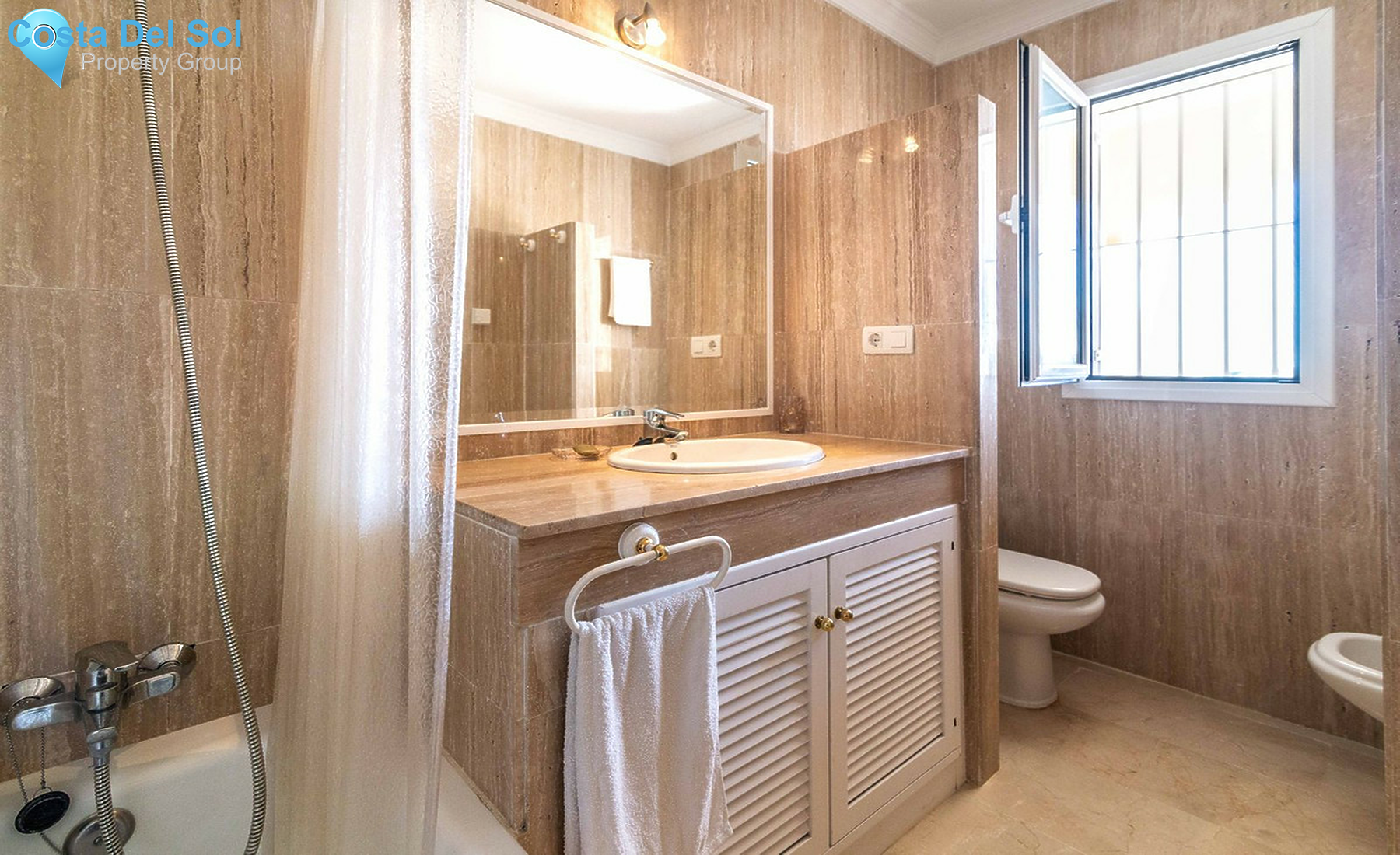 Middle Floor Apartment in Elviria-1244138