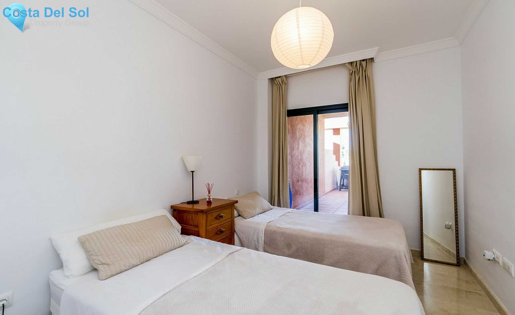 Middle Floor Apartment in Elviria-1255098