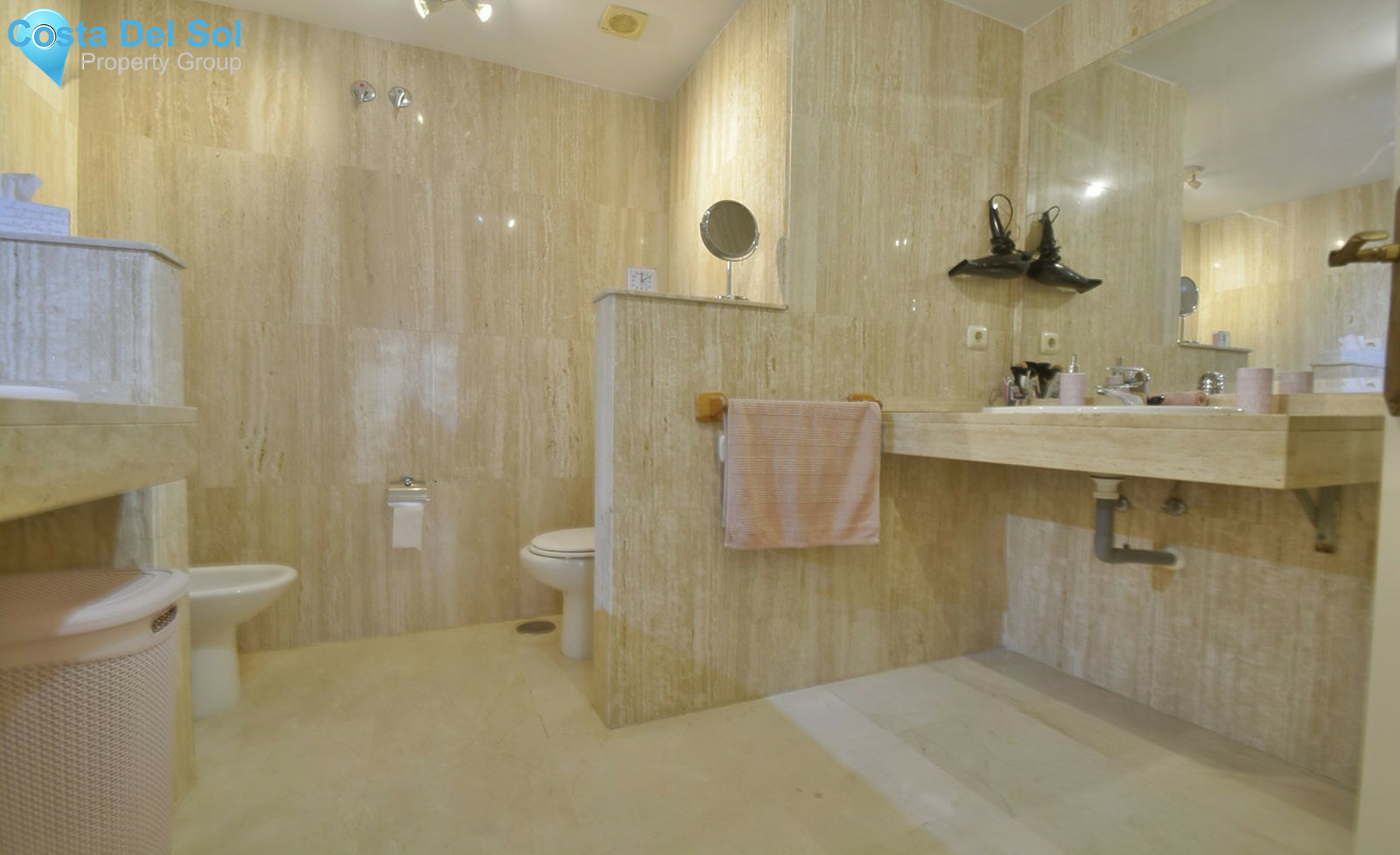 Middle Floor Apartment in Elviria-1255606