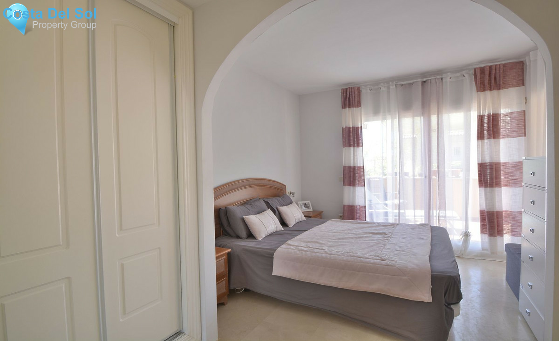 Middle Floor Apartment in Elviria-1255604