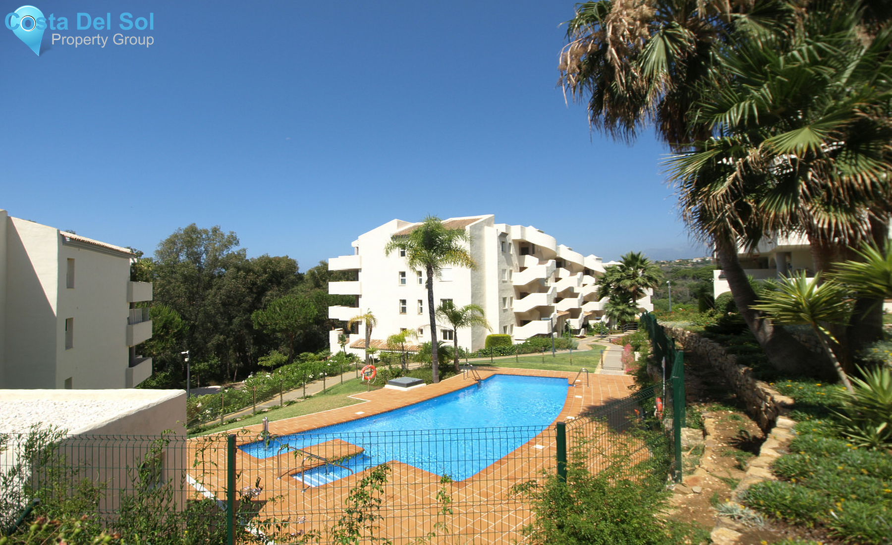 Middle Floor Apartment in Elviria-1319463