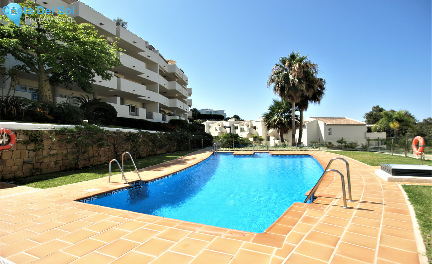 Middle Floor Apartment in Elviria-1319457