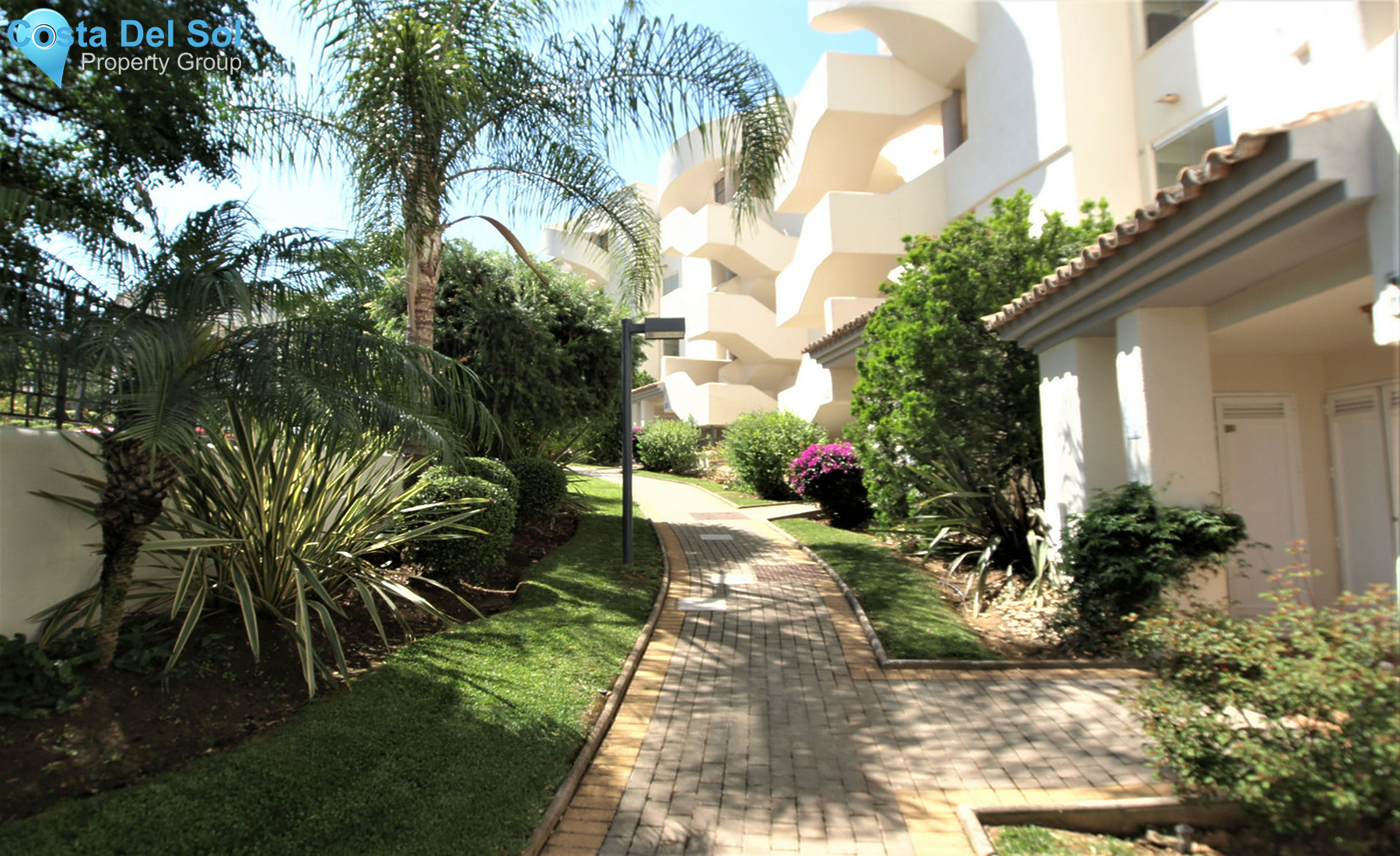 Middle Floor Apartment in Elviria-1319459